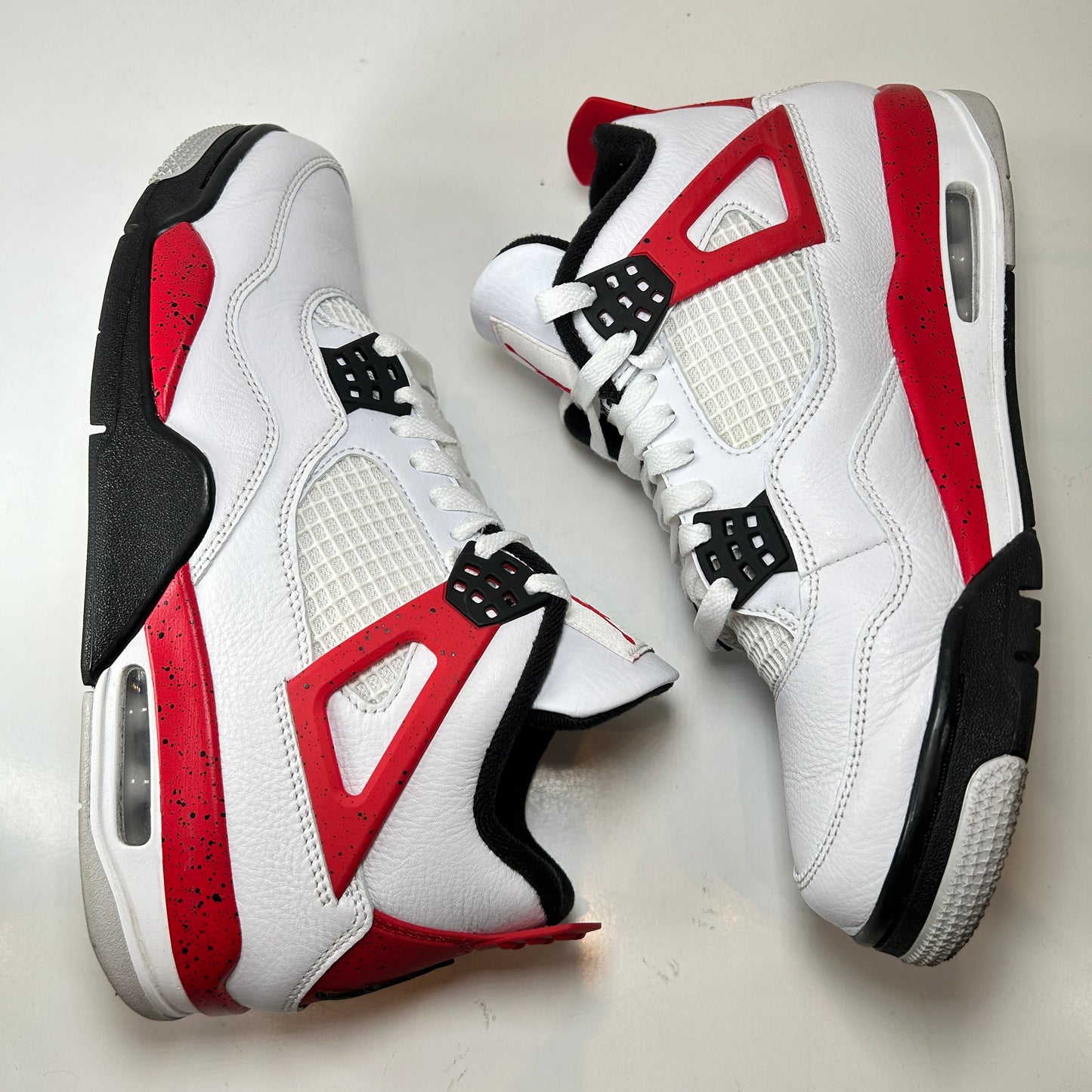 DH6927 161 Jordan 4 Retro Red Cement [USED] - 8 M (Used)