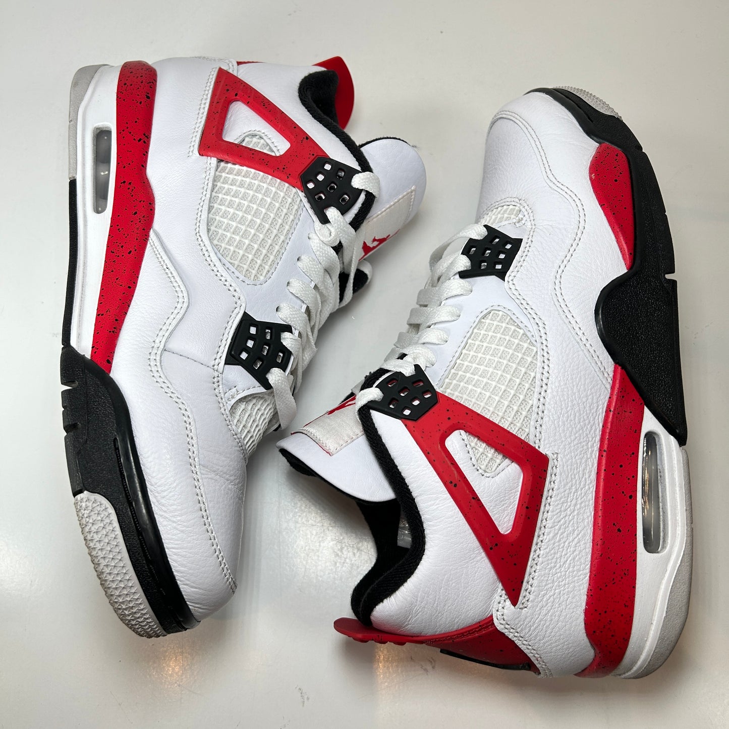 DH6927 161 Jordan 4 Retro Red Cement [USED] - 8 M (Used)