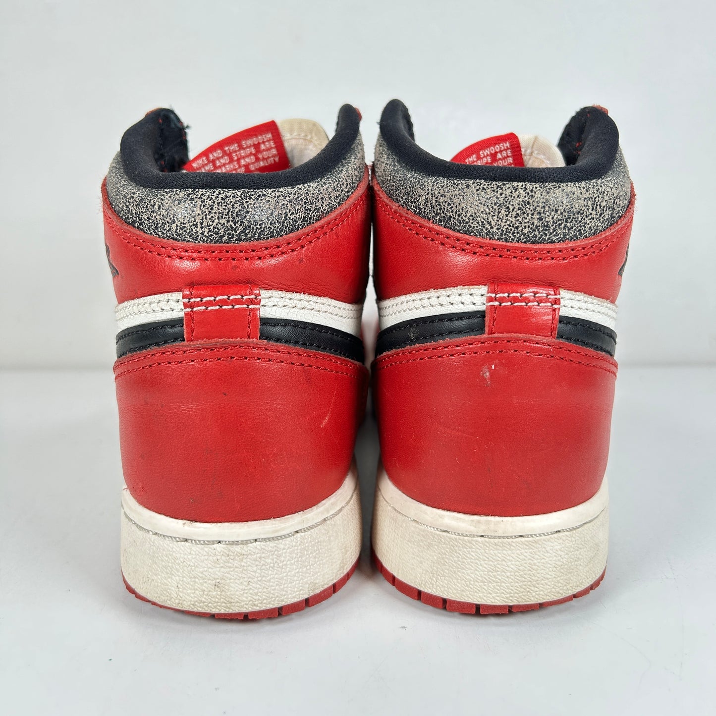 FD1437 612 Jordan 1 Retro High OG Chicago Lost and Found GS [USED] - 4 Y (Used2)