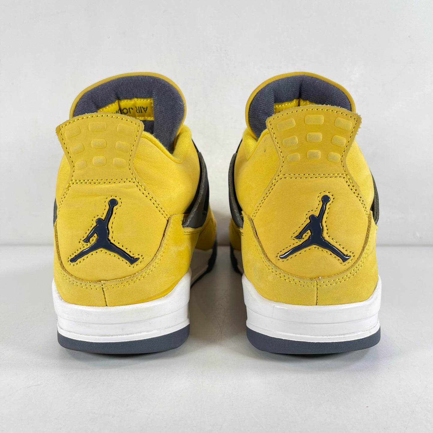 CT8527 700 Jordan 4 Retro Lightning (2021) [USED] - 10.5 M (Used) (Replace Box)