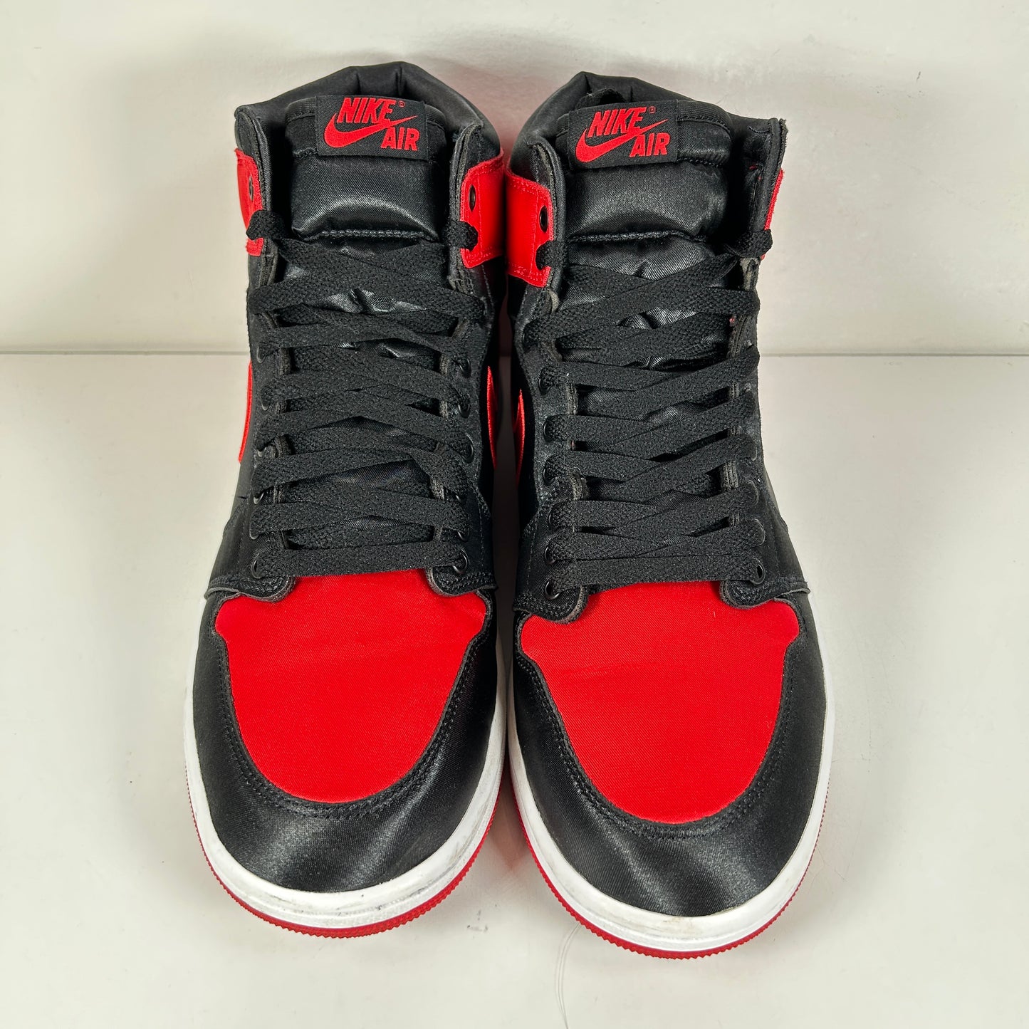 FD4810 061 Jordan 1 Retro High OG Satin Bred [USED] - 11.5 M (Used2)