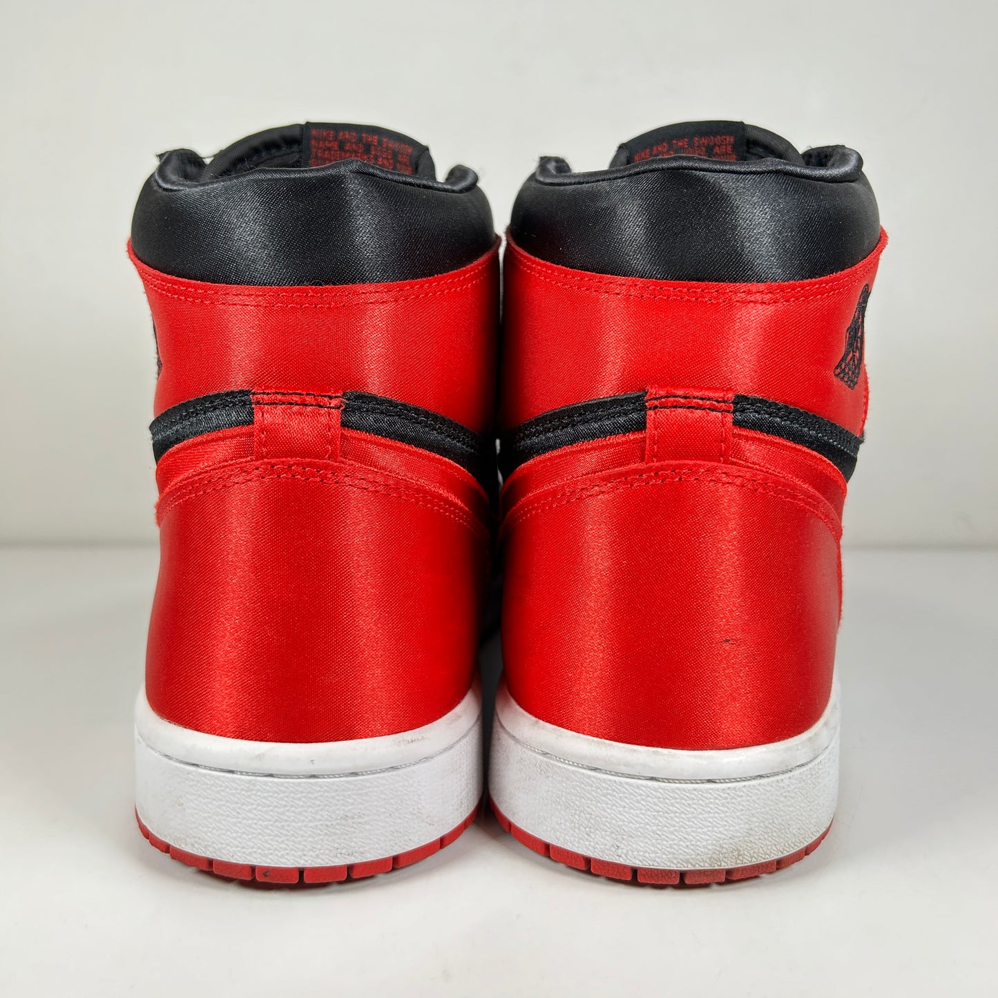 FD4810 061 Jordan 1 Retro High OG Satin Bred [USED] - 11.5 M (Used2)