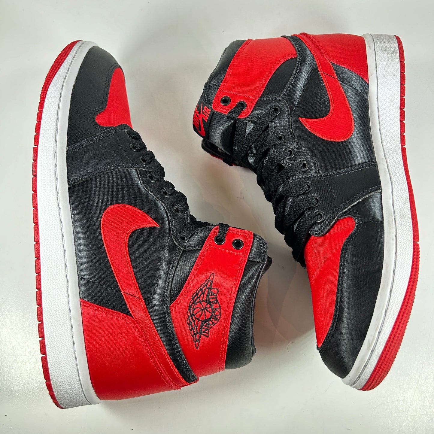 FD4810 061 Jordan 1 Retro High OG Satin Bred [USED] - 11.5 M (Used2)