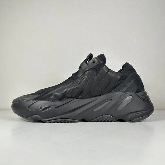 FV4440 adidas Yeezy Boost 700 MNVN Triple Black [USED] - 7 M (Used) (No Box)