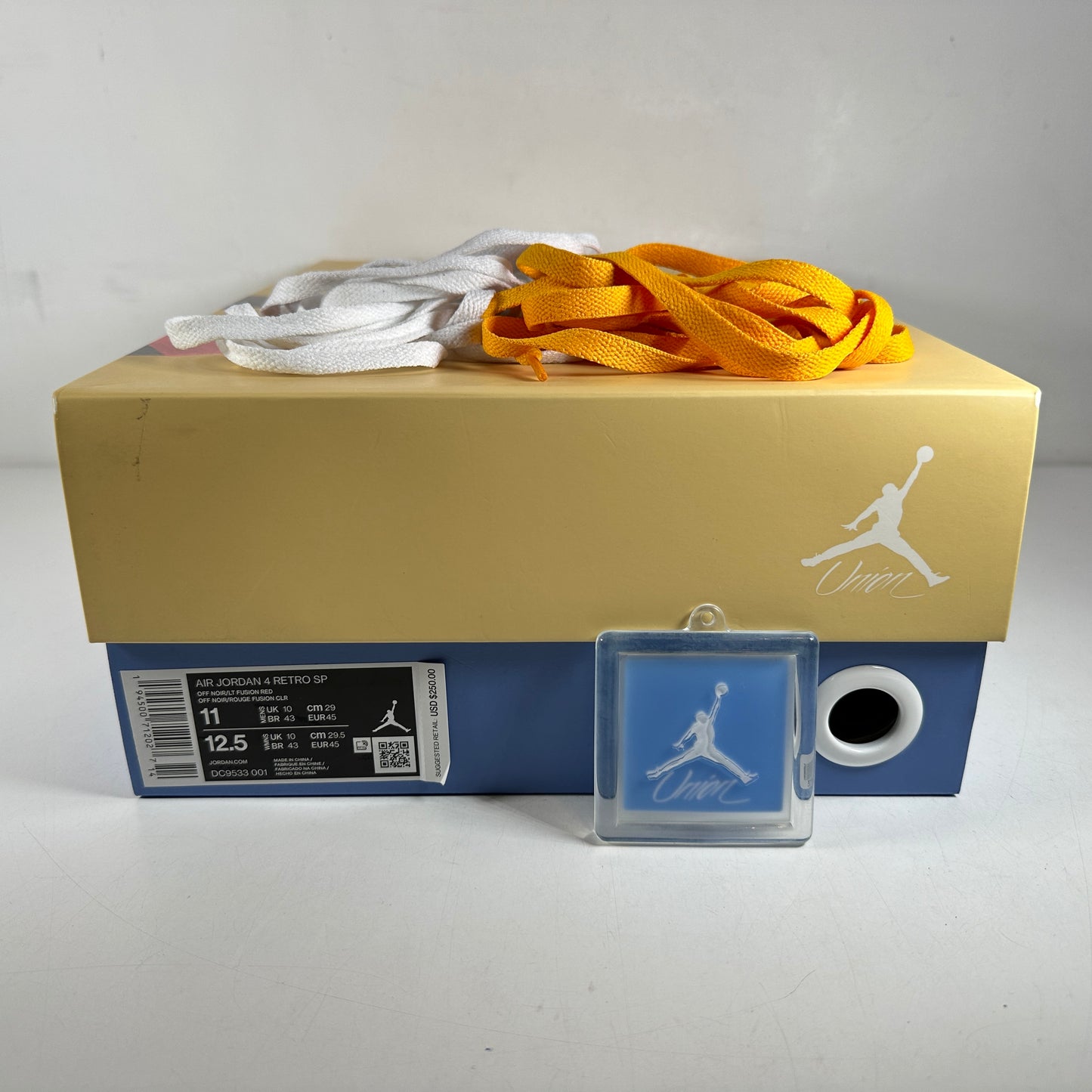 DC9533 001 Jordan 4 Retro Union Off Noir [USED] - 11 M (Used)