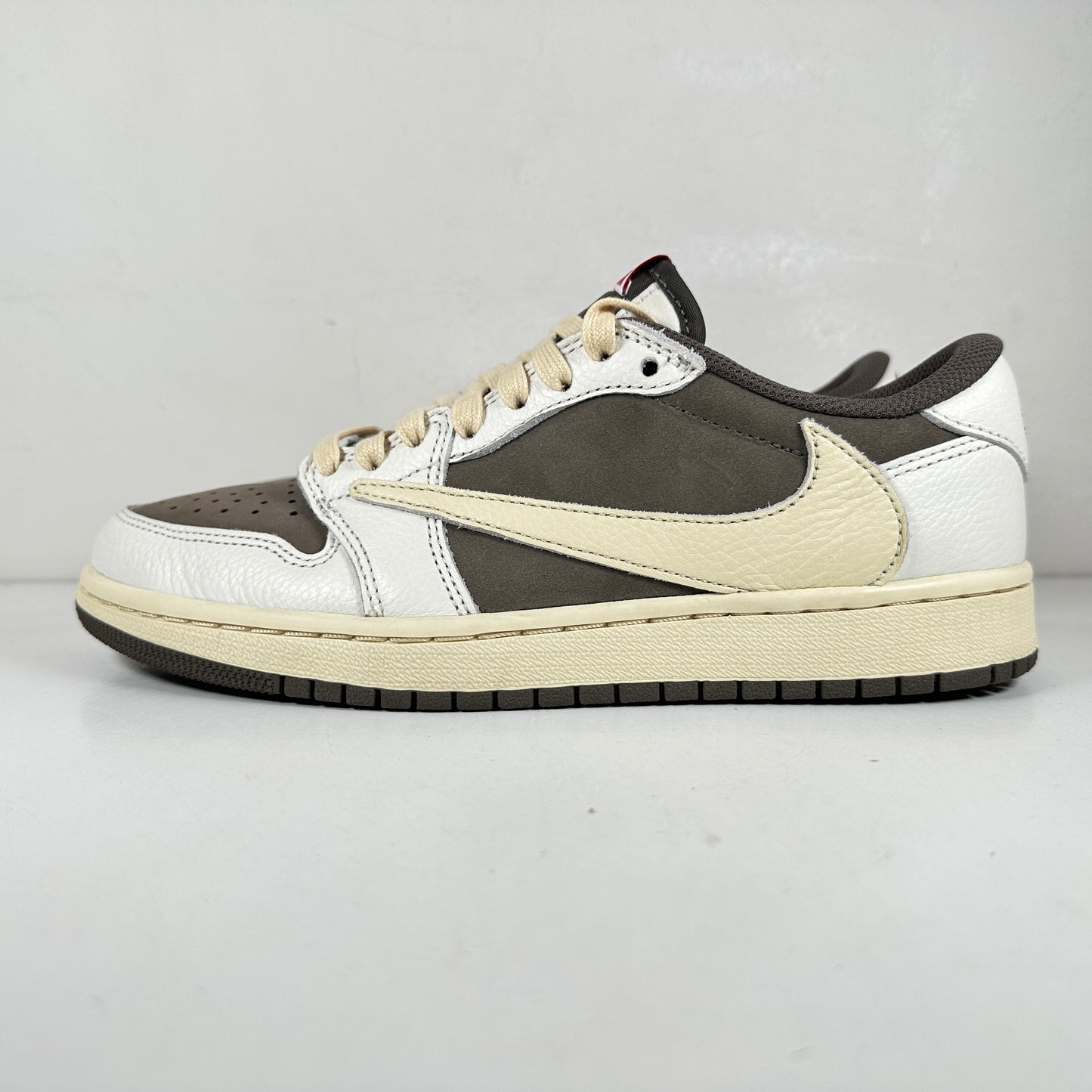 Jordan 1 Retro Low OG SP Travis Scott Moca inverso