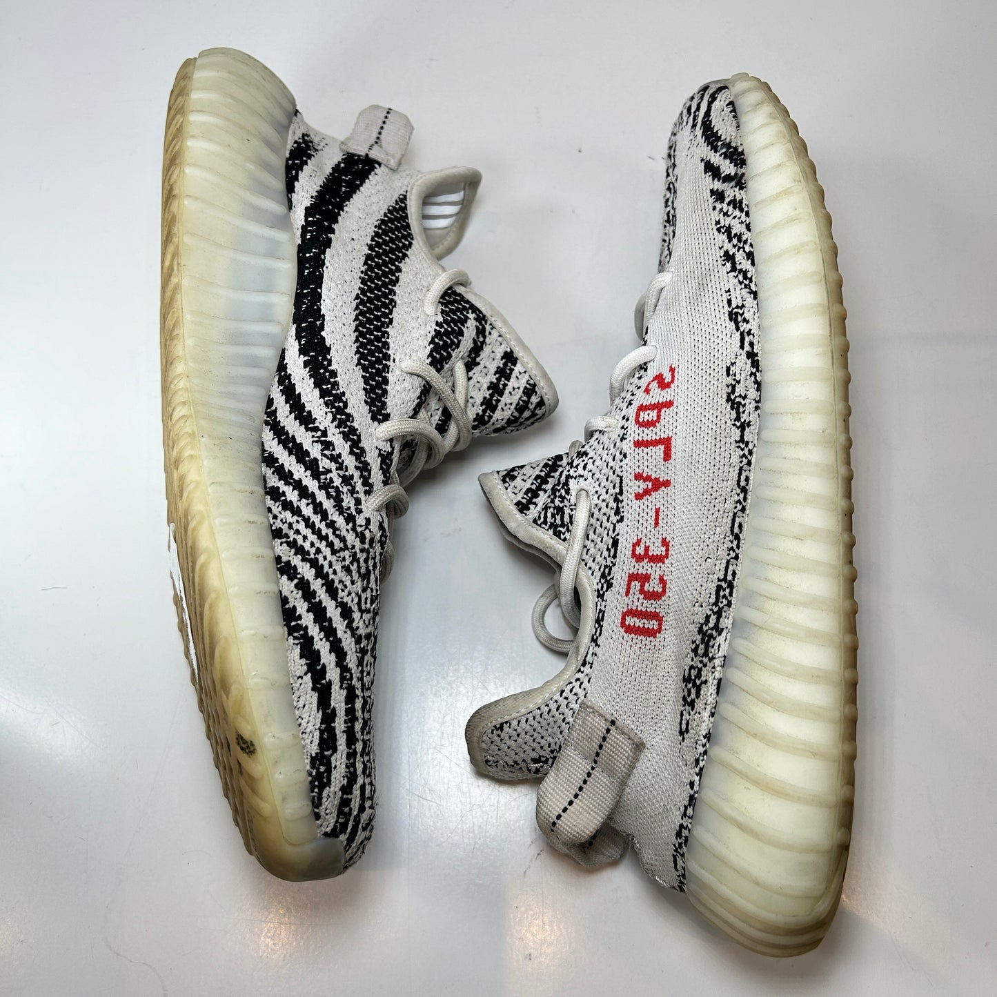 CP9654 Yeezy 350 V2 Zebra [USED] - 12 M (Used)