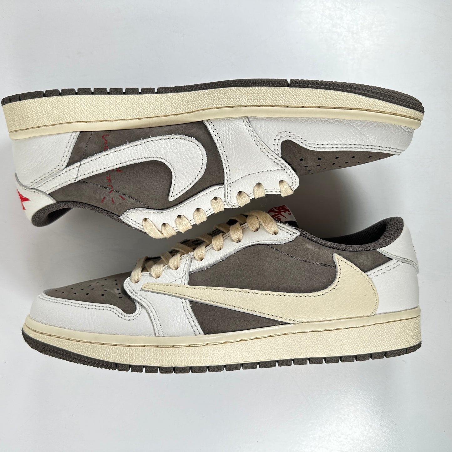 DM7866 162 Jordan 1 Retro Low OG SP Travis Scott Reverse Mocha [USED] - 9 M (Used)