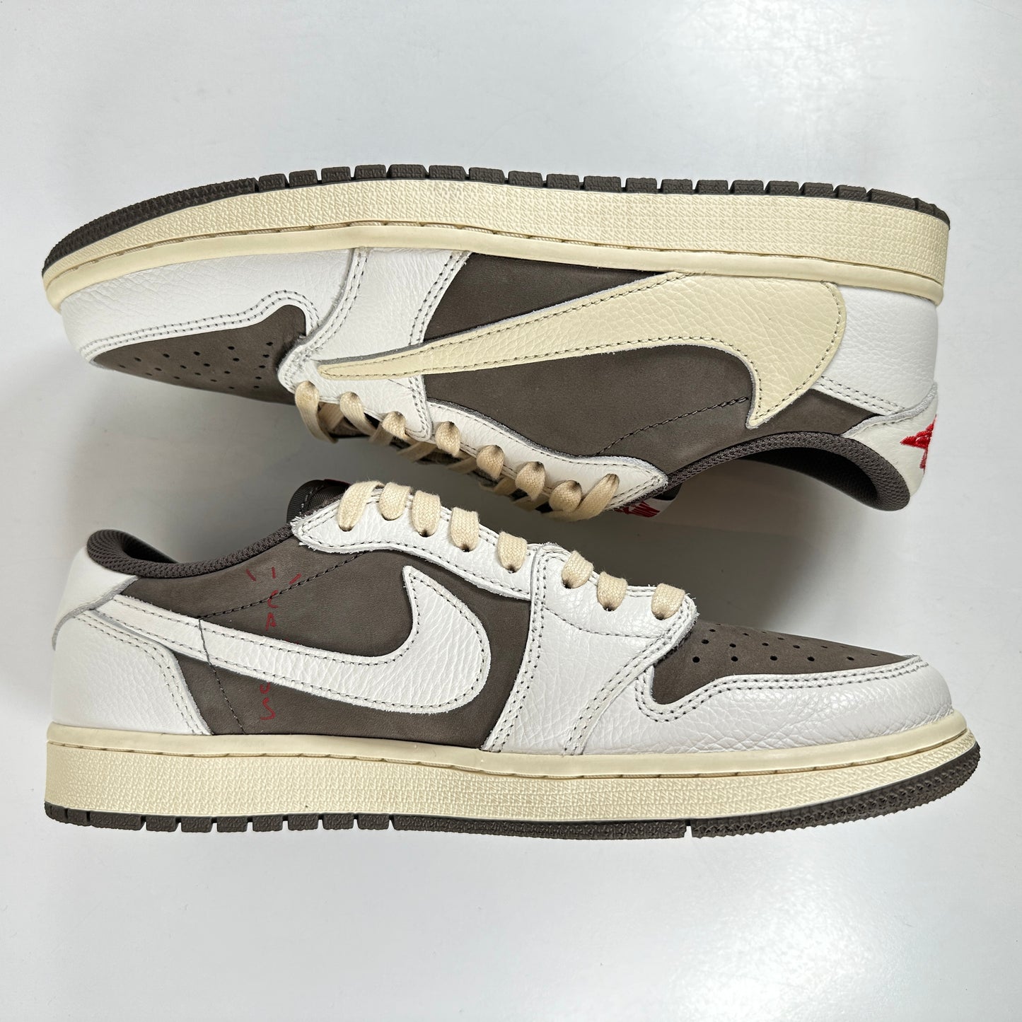 DM7866 162 Jordan 1 Retro Low OG SP Travis Scott Reverse Mocha [USED] - 9 M (Used)