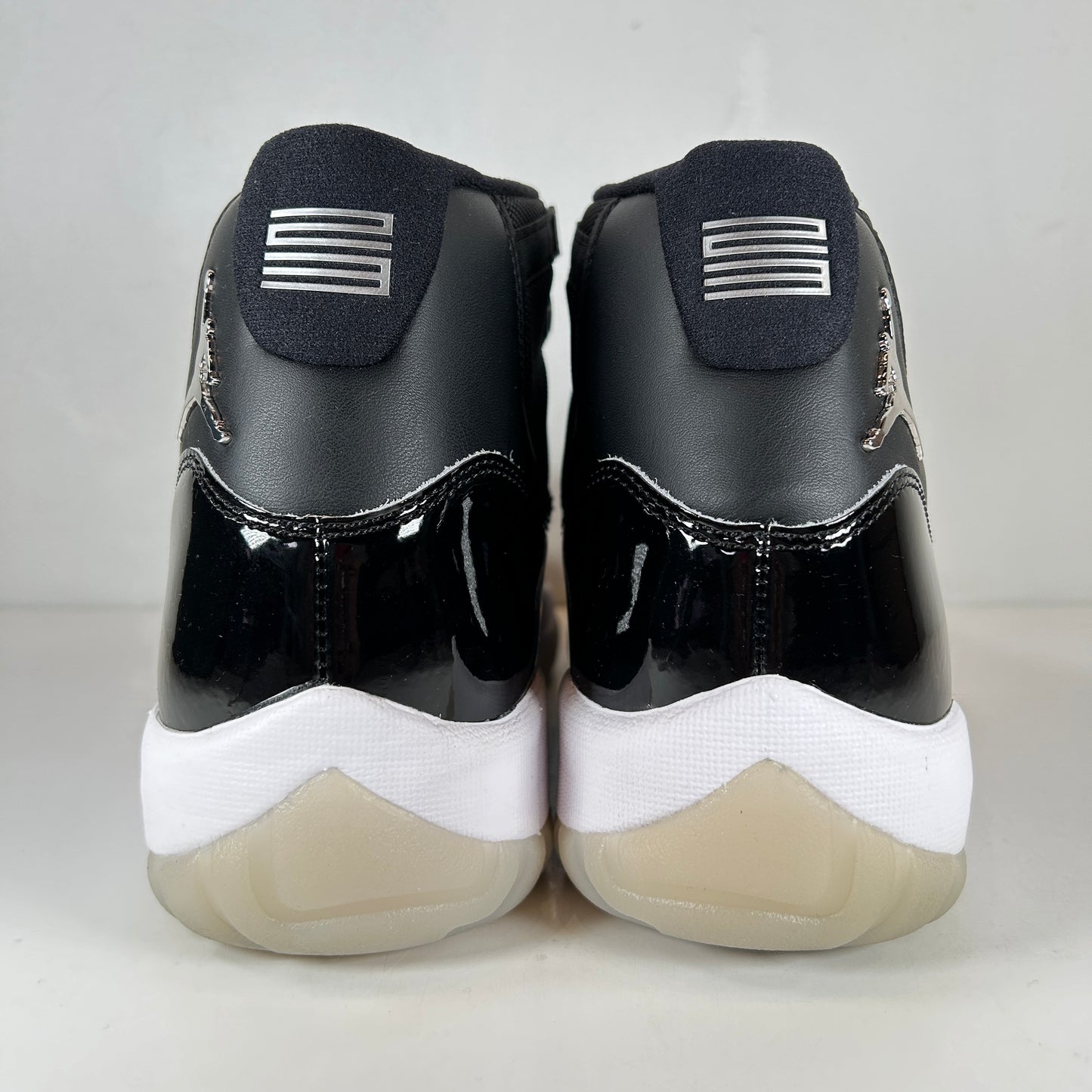 CT8012 011 Jordan 11 Jubilee [USED] - 11.5 M (VNDS)