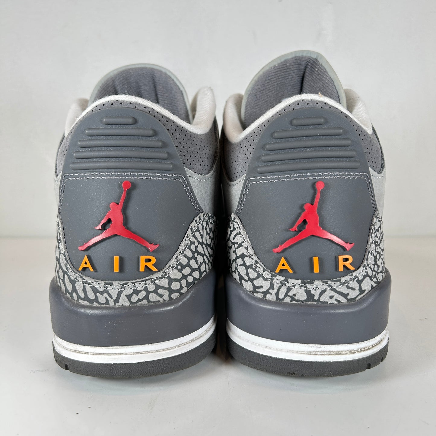 CT8532 012 Jordan 3 Gris frío