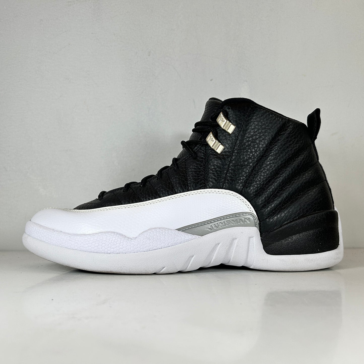 CT8013 006 Jordan 12 Retro Playoffs (2022) [USED] - 10.5 M (Used)