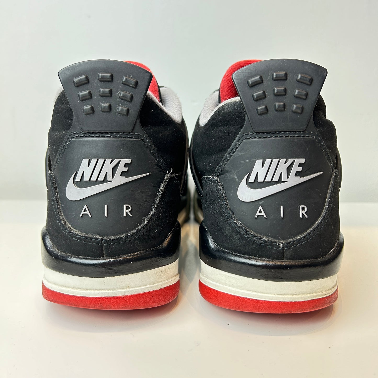 408452 060 Jordan 4 Retro Bred (2019) (GS) [USED] - 7 Y (Used) (No Box)