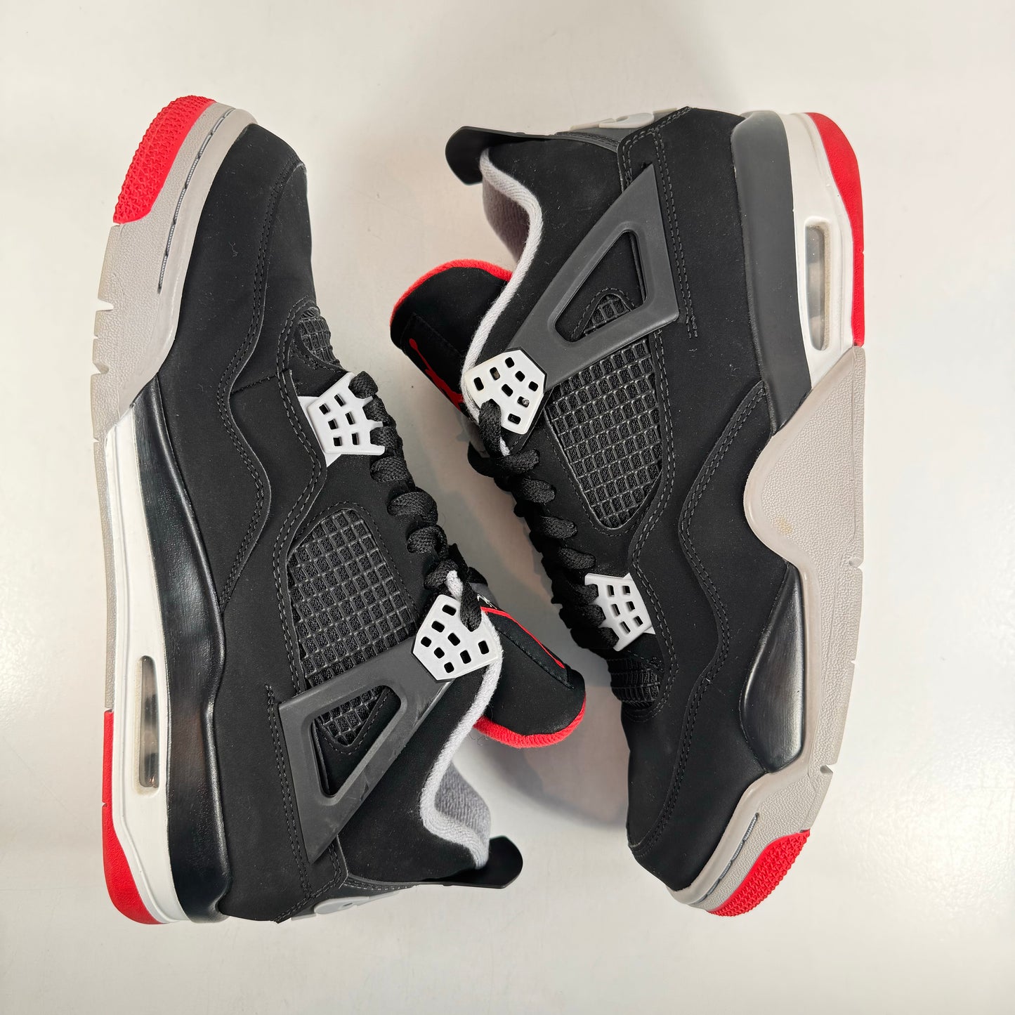 308497 060 Jordan 4 Bred (2019) [USED] - 9.5 M (Used) (No Box)