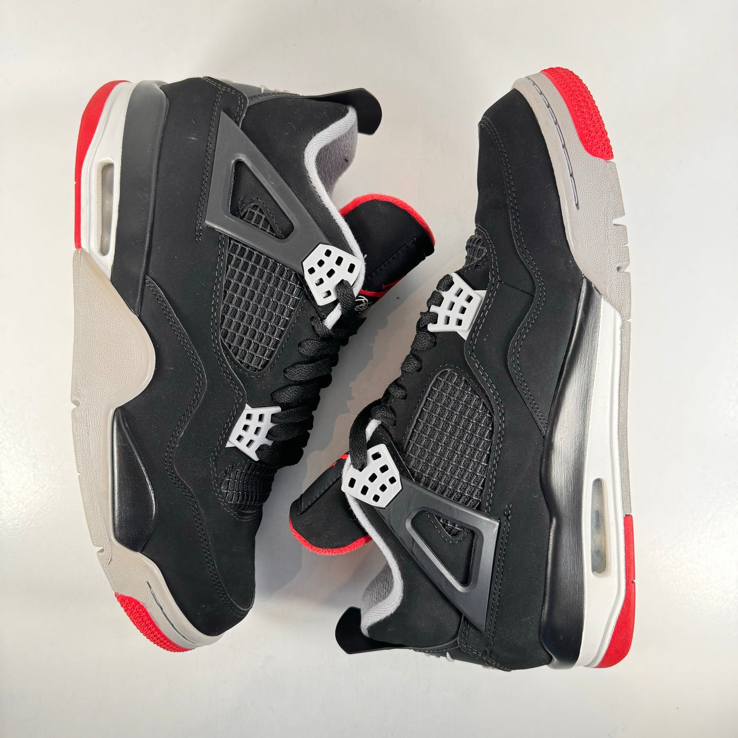 308497 060 Jordan 4 Bred (2019) [USED] - 9.5 M (Used) (No Box)