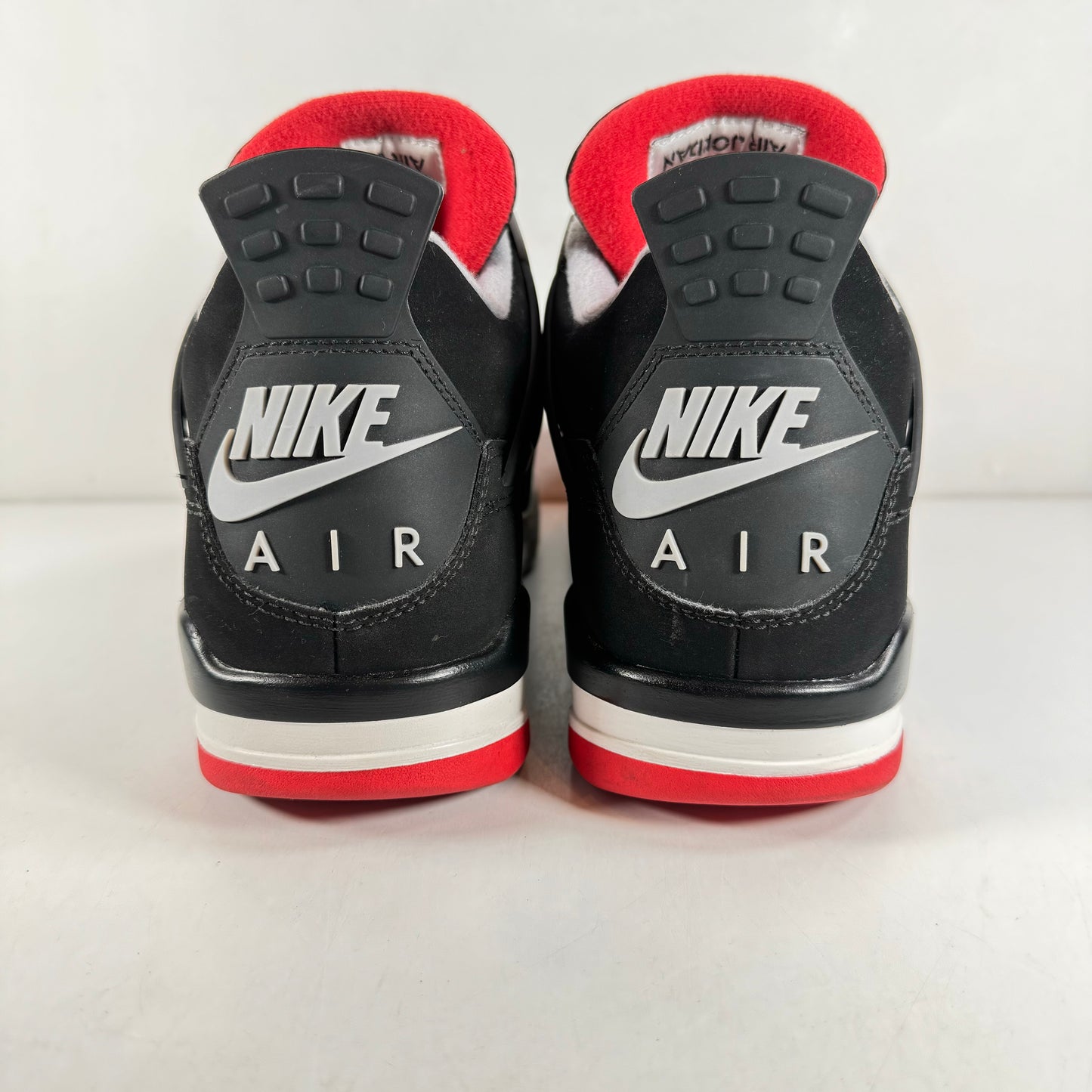 308497 060 Jordan 4 Bred (2019) [USED] - 9.5 M (Used) (No Box)