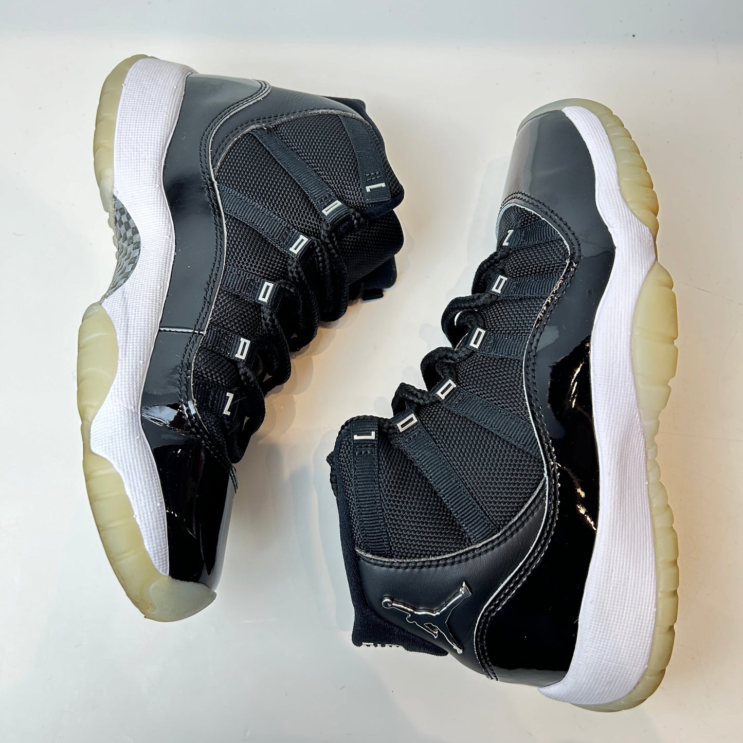378038 011 Jordan 11 Retro Jubilee (GS) [USED] - 4.5 Y (Used) (No Box)
