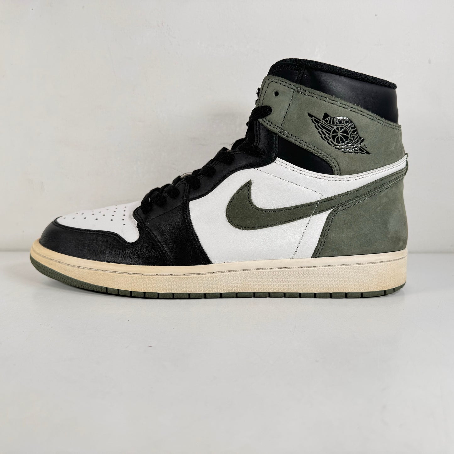 555088 135 Jordan 1 Arcilla Verde