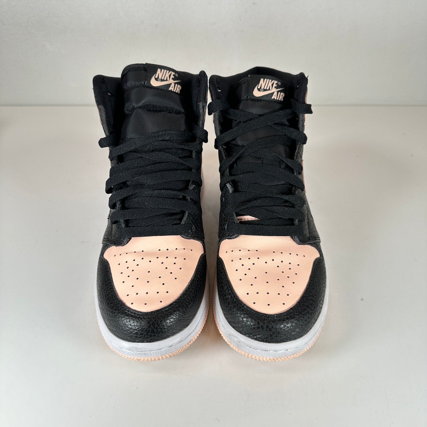 575441 081 Jordan 1 Retro High Black Crimson Tint [USED] - 6 Y (Used)