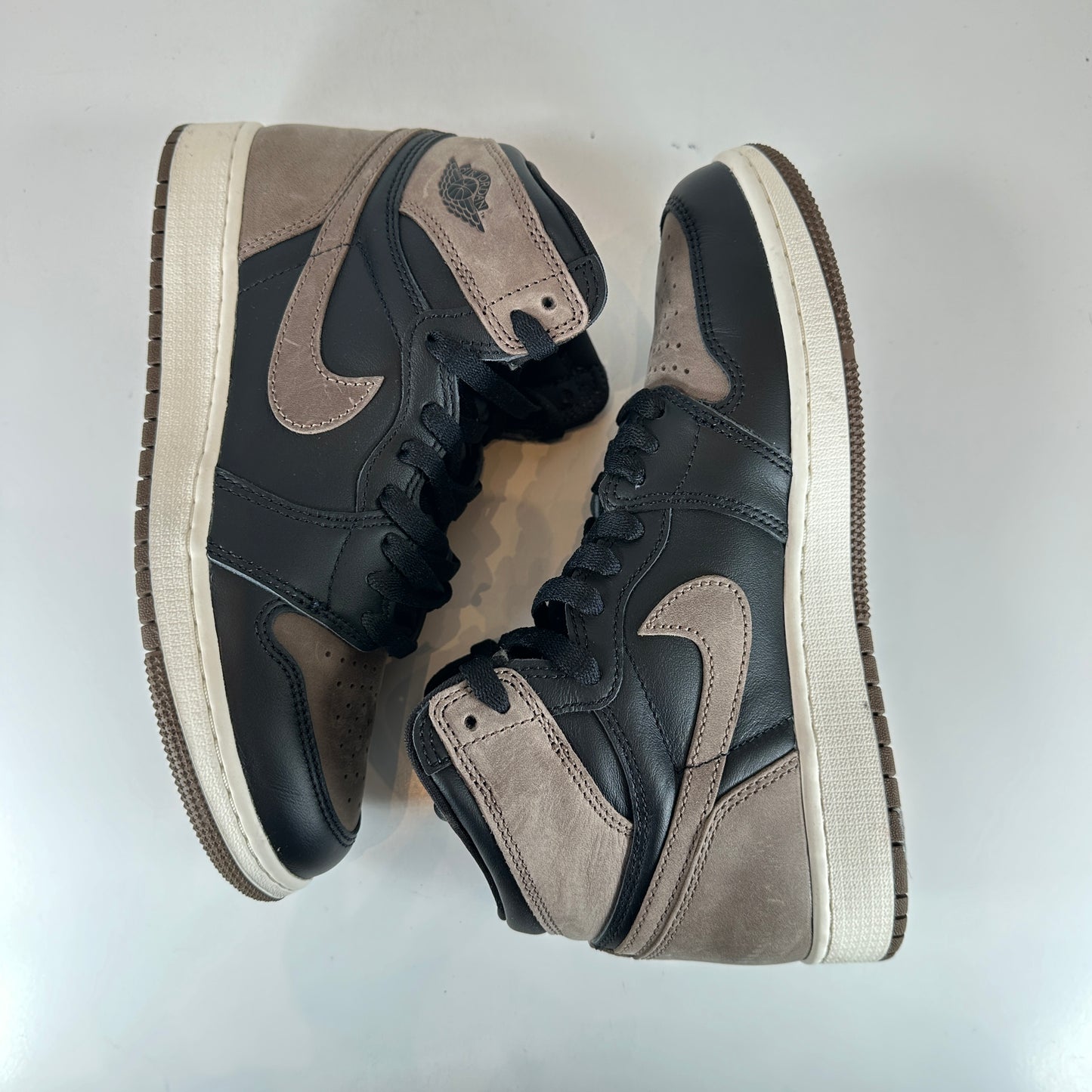 FD1437 020 Jordan 1 Retro High OG Palomino (GS) [USED] - 7 Y (Used)