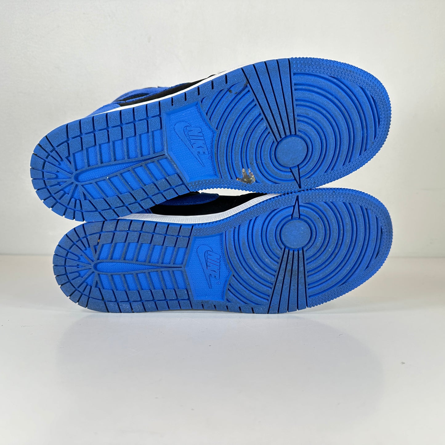 FD1437 042 Jordan 1 Retro High OG Royal Reimagined (GS) [USED] - 7 Y (Used)