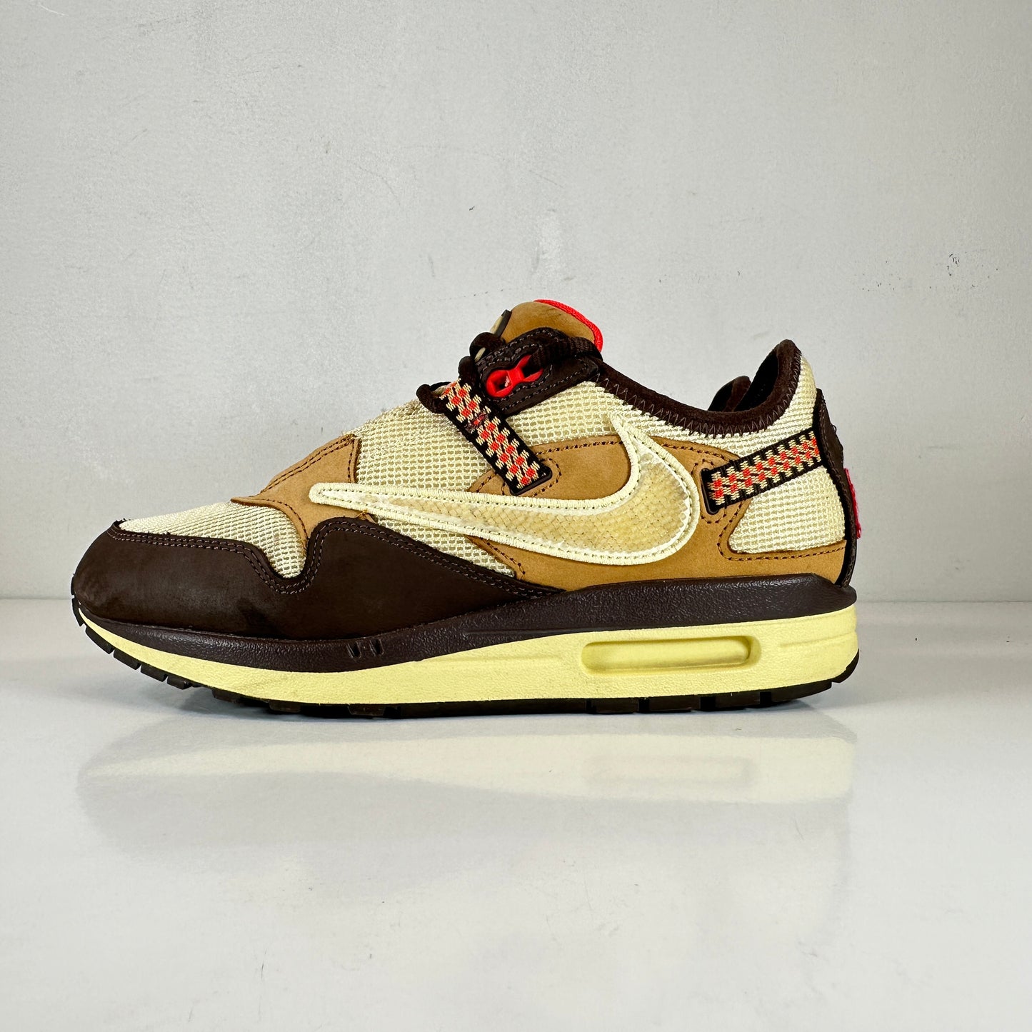 DO9392 200 Nike Air Max 1 Travis Scott Brown [USED] - 7 M (Used)