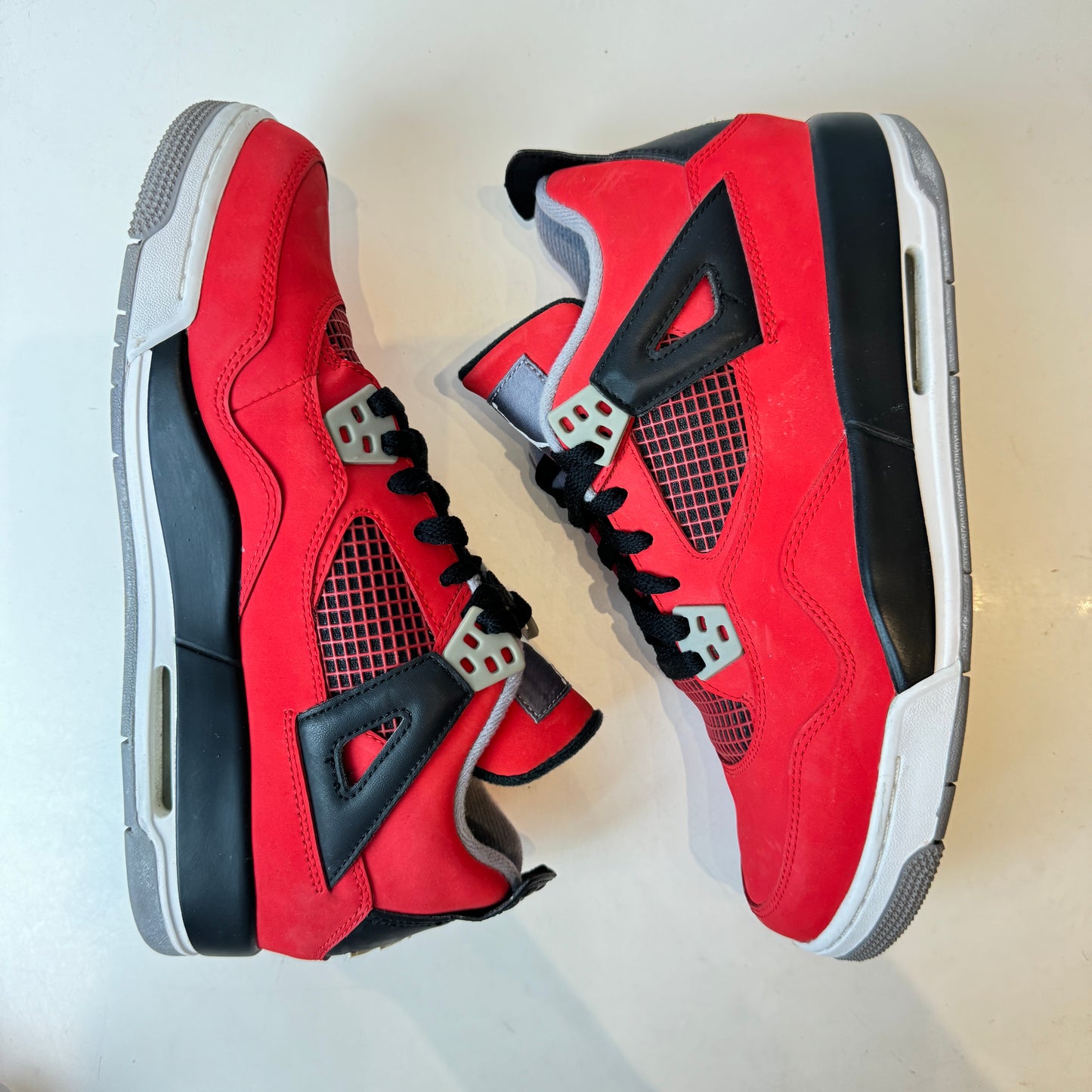 408452 603 Jordan 4 Retro Toro Bravo (GS) [USED] - 7 Y (Used) (No Box)