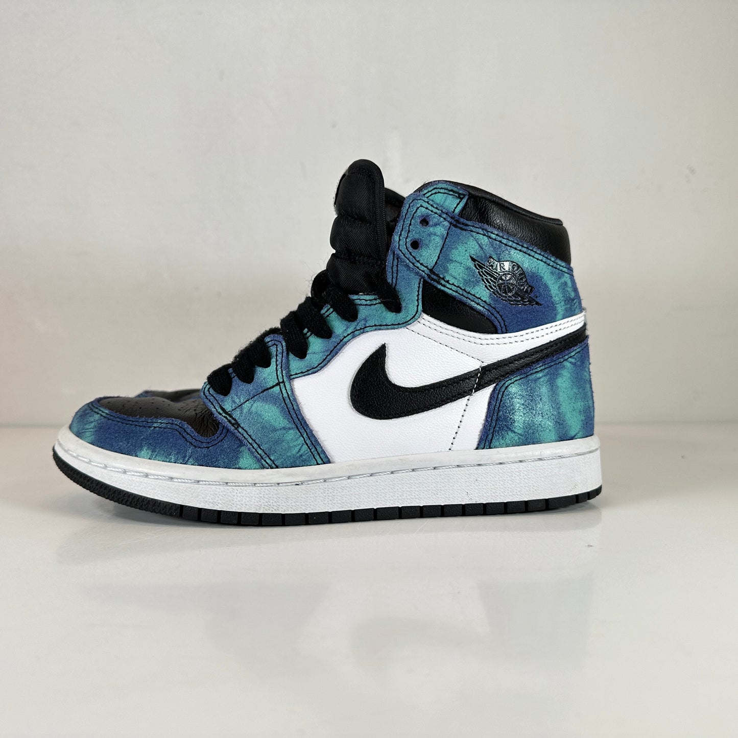CD0461 100 Jordan 1 Retro High Tie Dye (Mujeres)