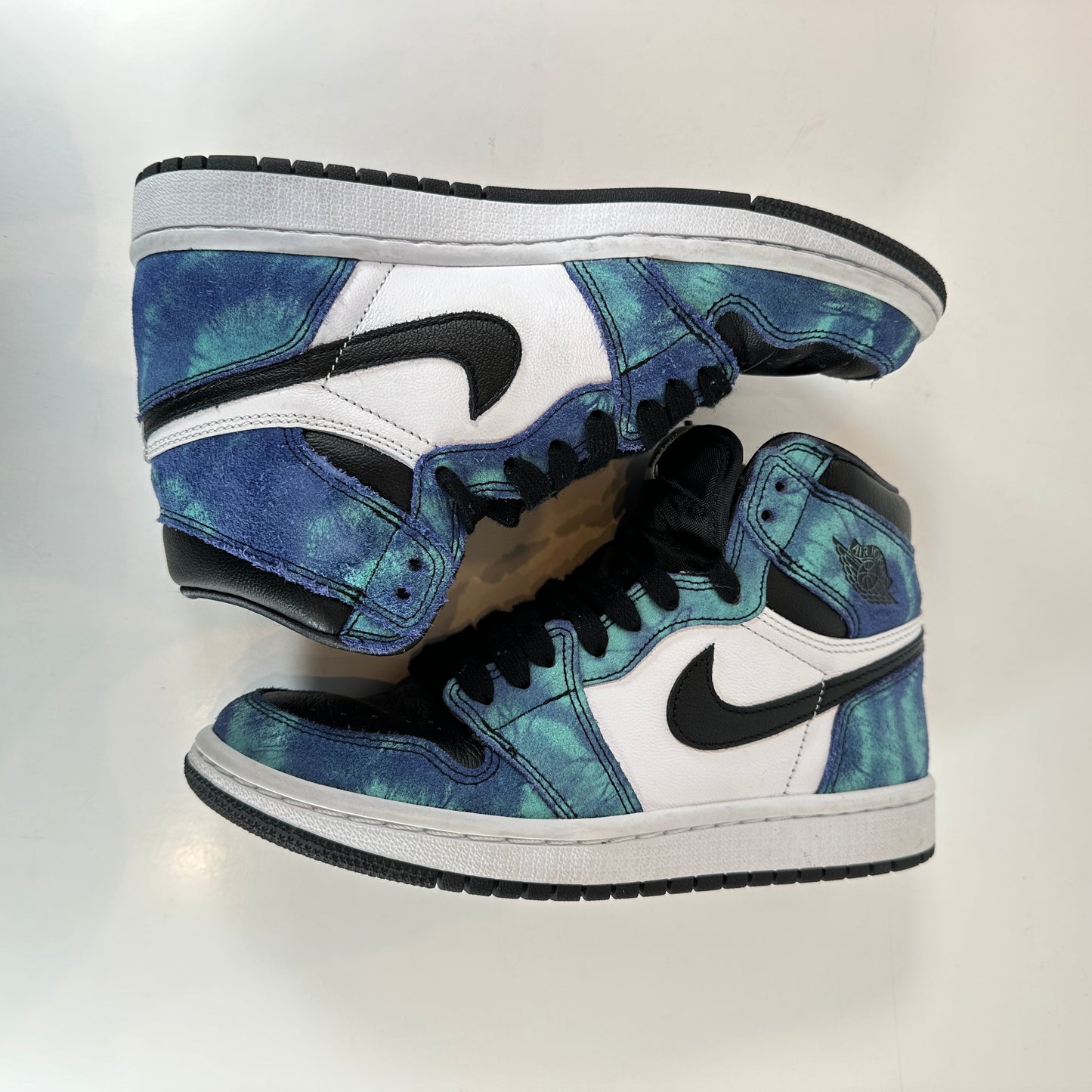 CD0461 100 Jordan 1 Retro High Tie Dye (Mujeres)