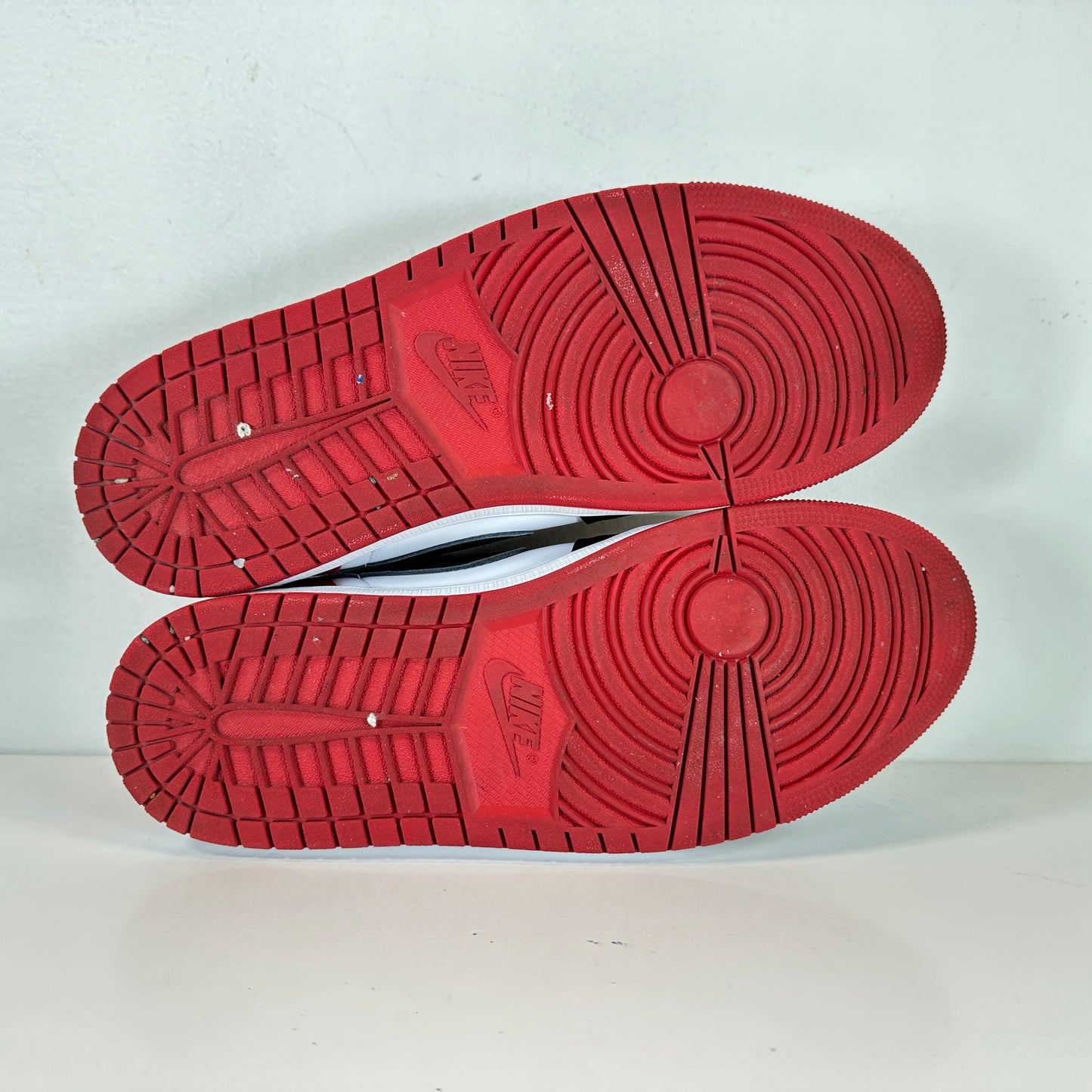 CZ0790 106 Jordan 1 Retro Low OG Punta negra (2023)
