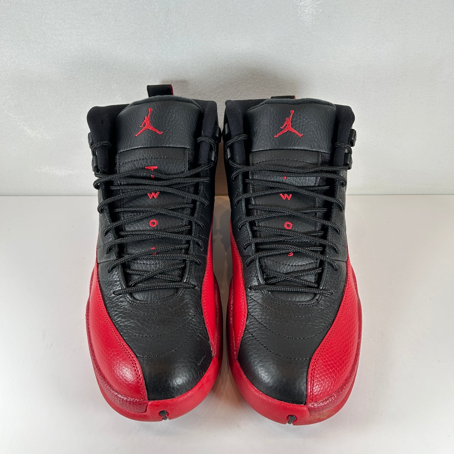 130690 002 Jordan 12 Retro Flu Game (2016) [USED] - 11 M (Used)