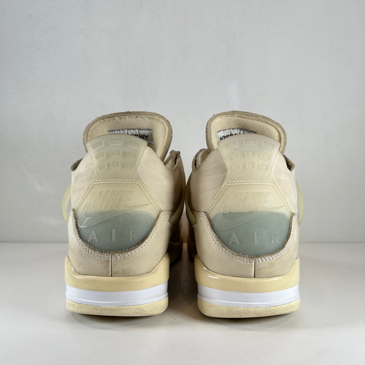 CV9388 100 Jordan 4 Off-White Sail [USED] - 12 W (Used)