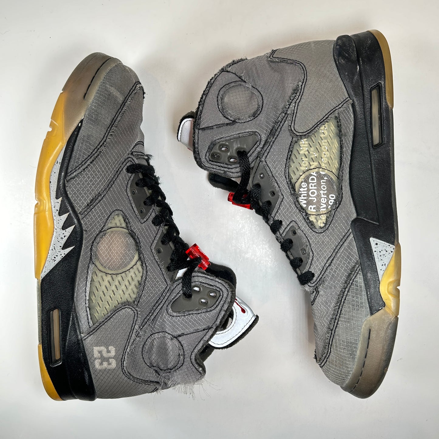 CT8480 001 Jordan 5 Off-White Black [USED] - 10.5 M (Used)