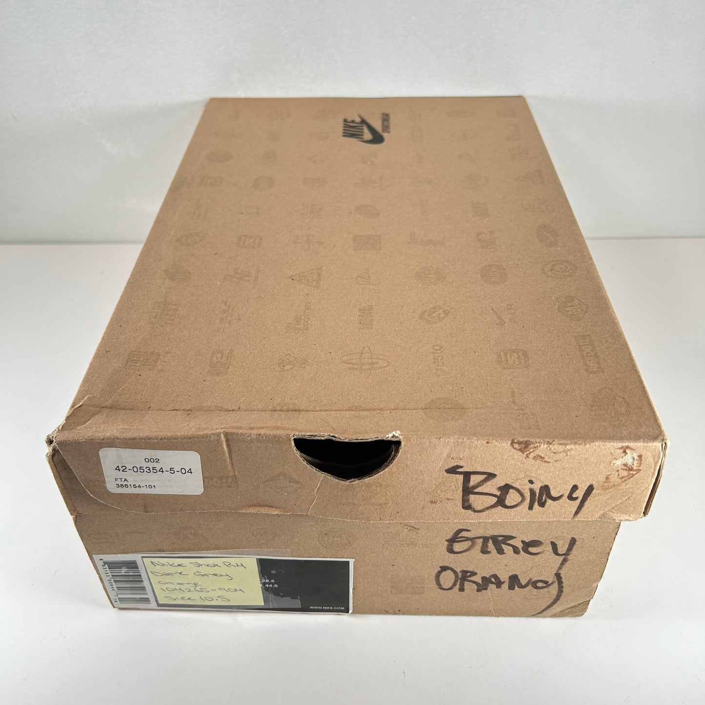 104265 904 Nike Shox R4 Dark Grey Total Orange [USED] - 10.5 M (Used) (Replace Box)