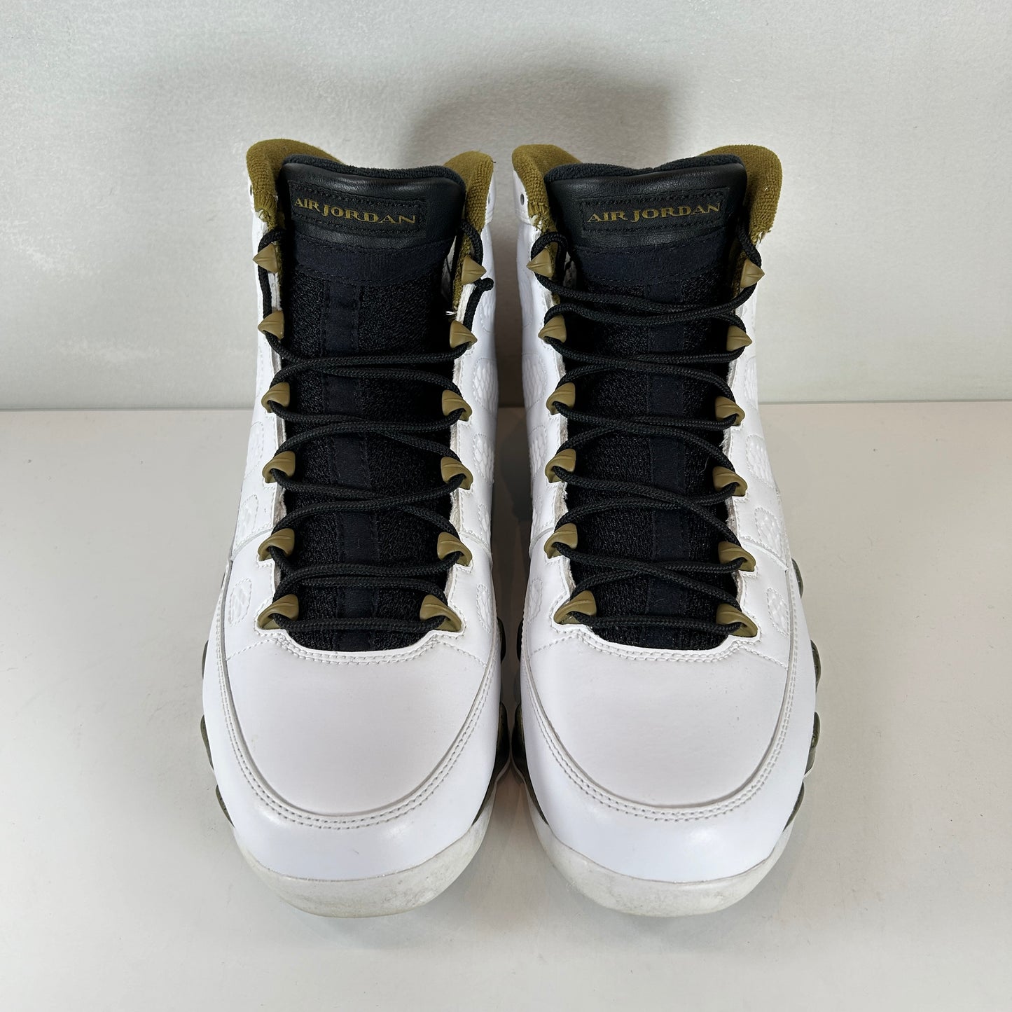 302370 109 Jordan 9 Retro Statue [USED] - 10.5 M (Used) (Replace Box)