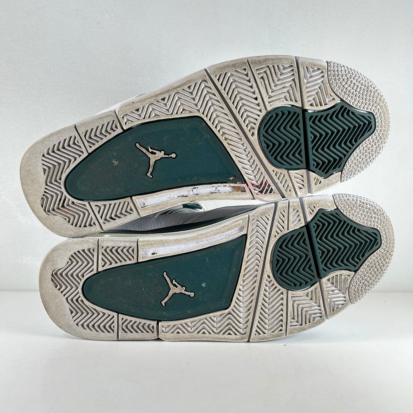 FQ8138 103 Jordan 4 Retro Oxidized Green [USED] - 8.5 M (Used2)