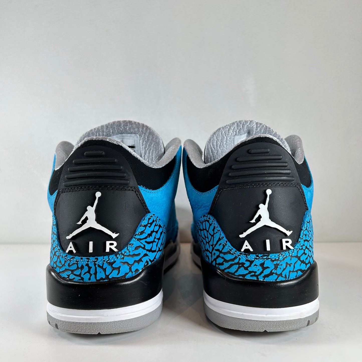 136064 406 Jordan 3 Retro Powder Blue [USED]  - 10.5 M (Used)