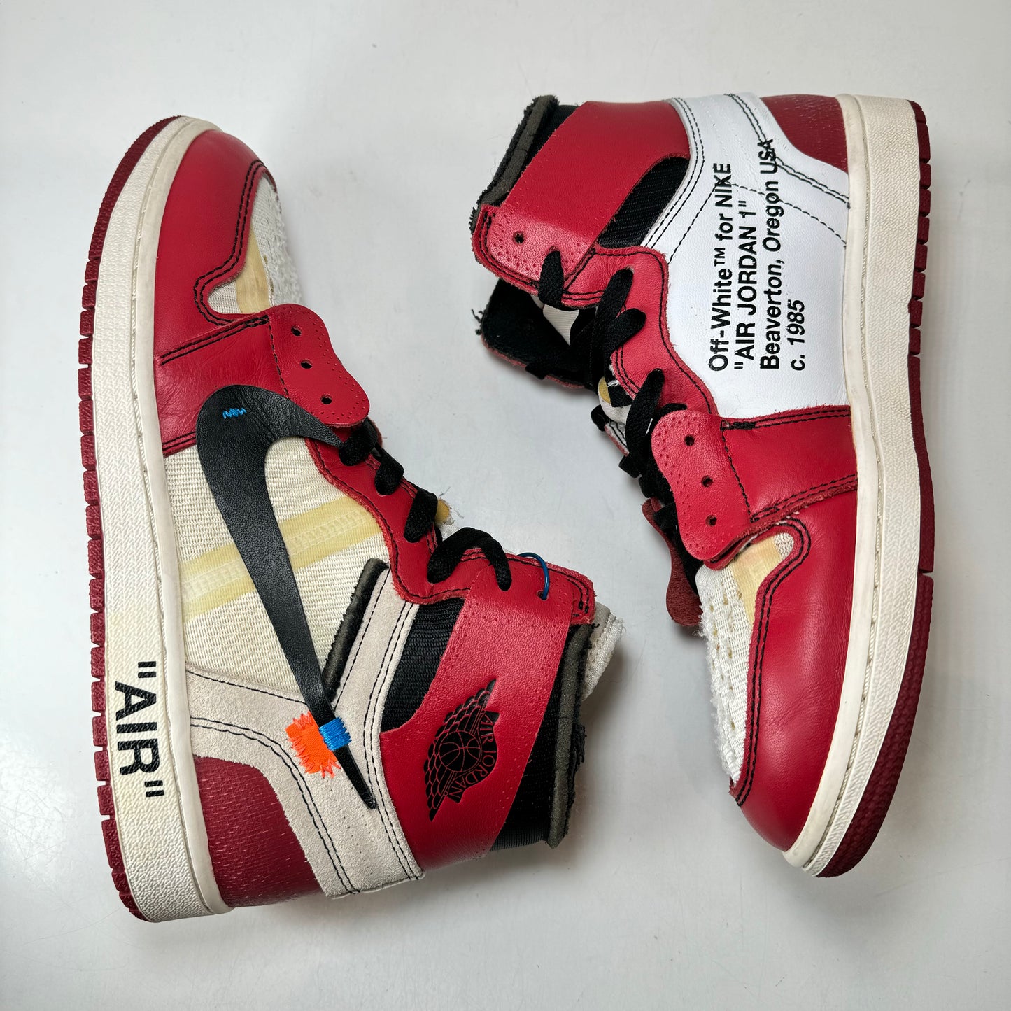 AA3834 101 Jordan 1 Retro High Off-White Chicago [USED] - 8.5 M (Used)