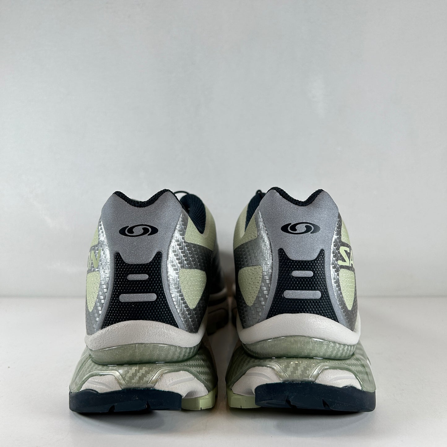 L4744460029 Salomon XT-4 OG Carbon Celadon Green [USED] - 8.5 (VNDS)