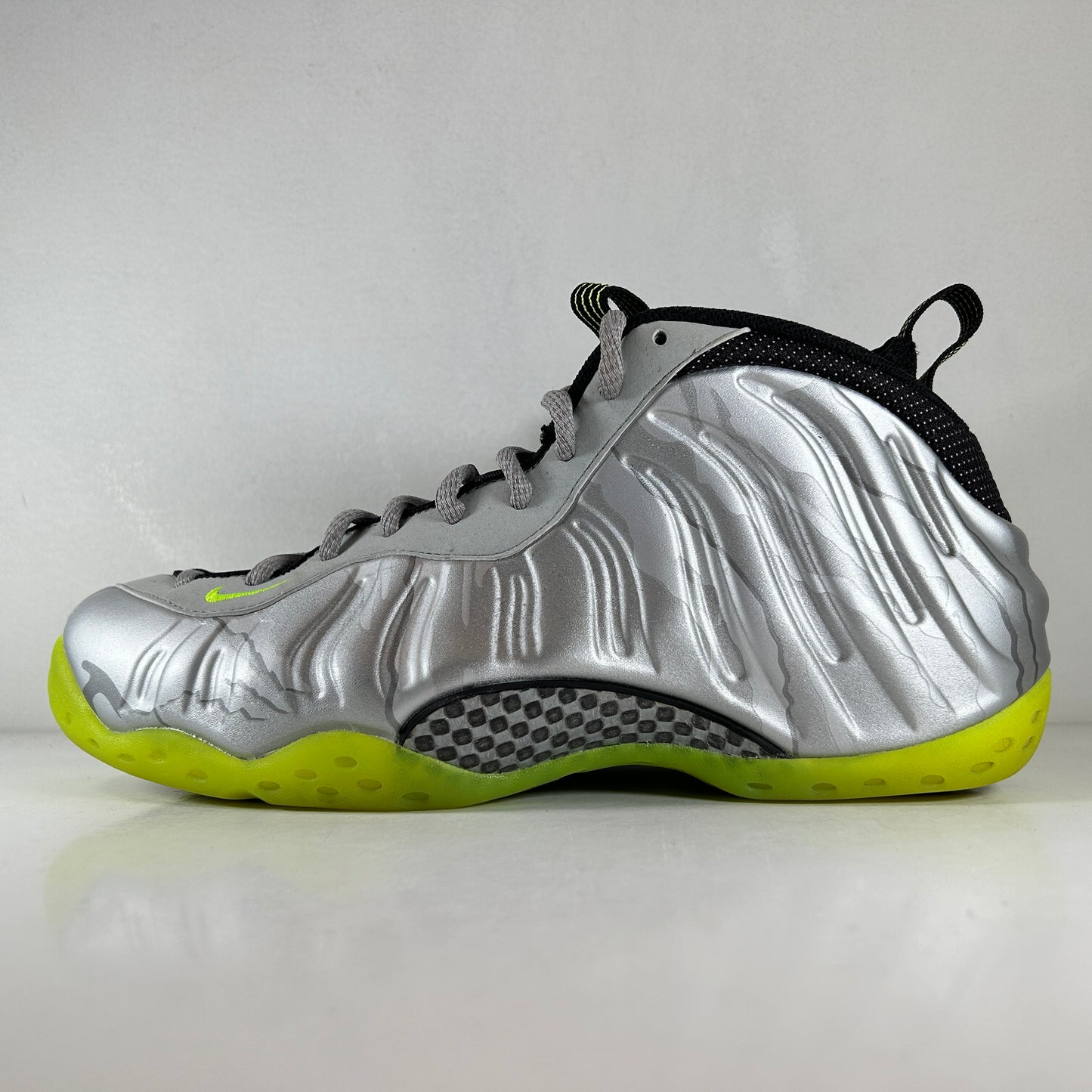 575420 004 Nike Air Foamposite One Silver Volt Camo [USED] - 11 M (Used) (Replace Box)