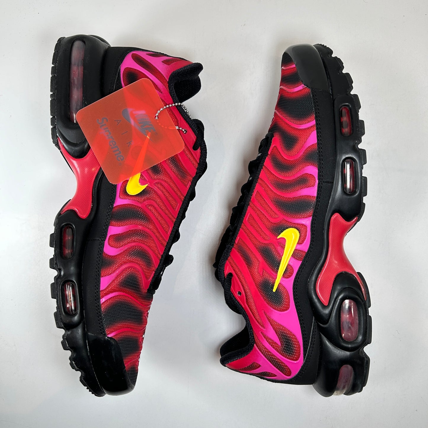 DA1472 600 Nike Air Max Plus Supreme Black [USED] - 11 M (Used)