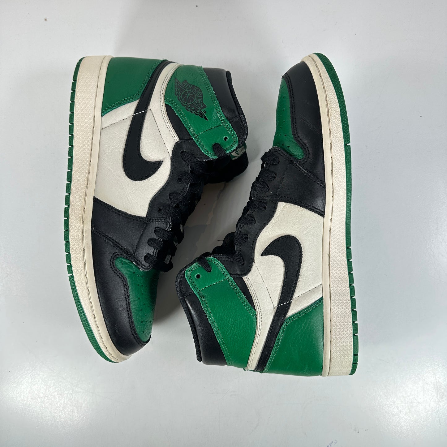 555088 302 Jordan 1 Retro High Pine Green [USED] - 10 M (Used) (No Box)