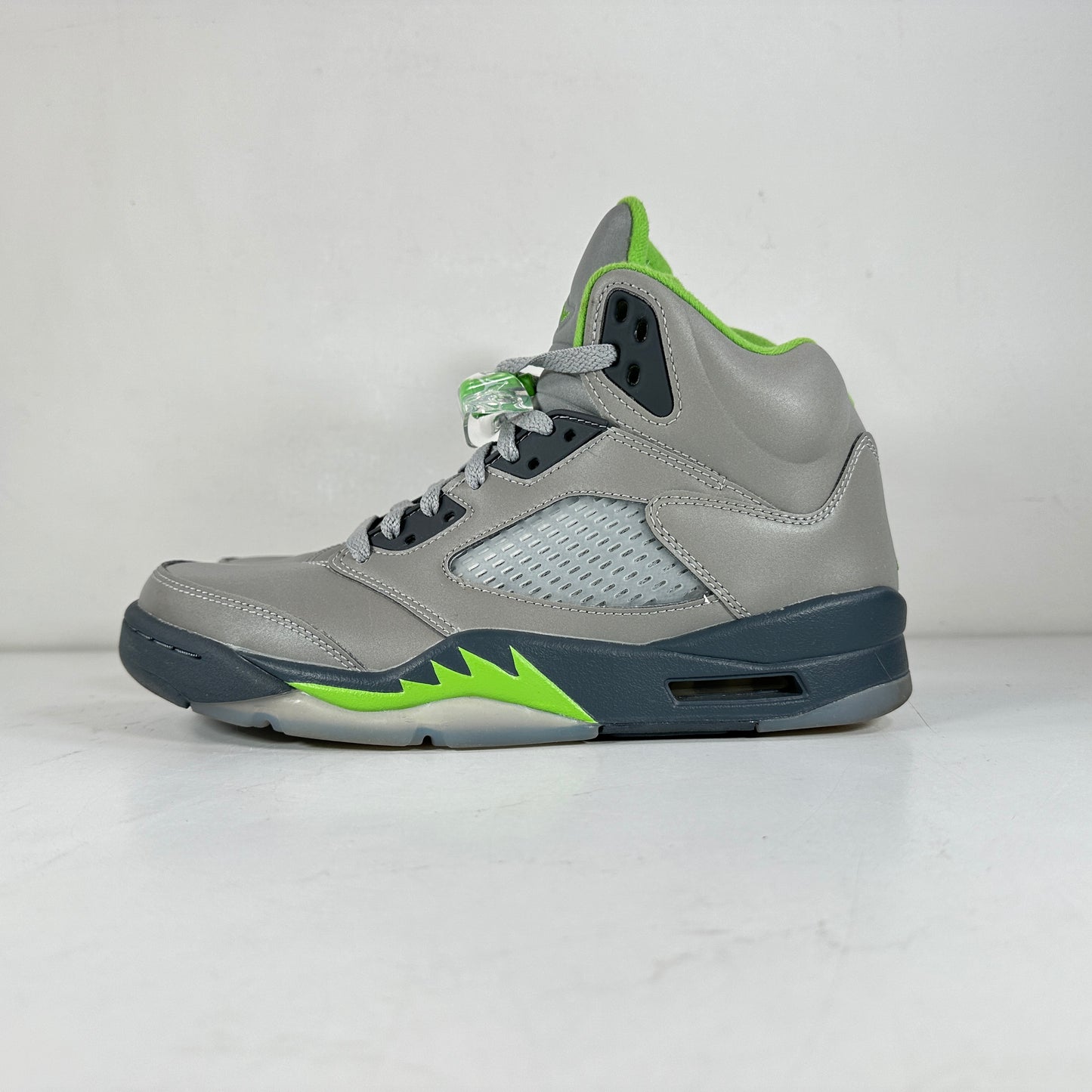 DM9014 003 Jordan 5 Retro Green Bean [USED] - 7.5 M (Used)