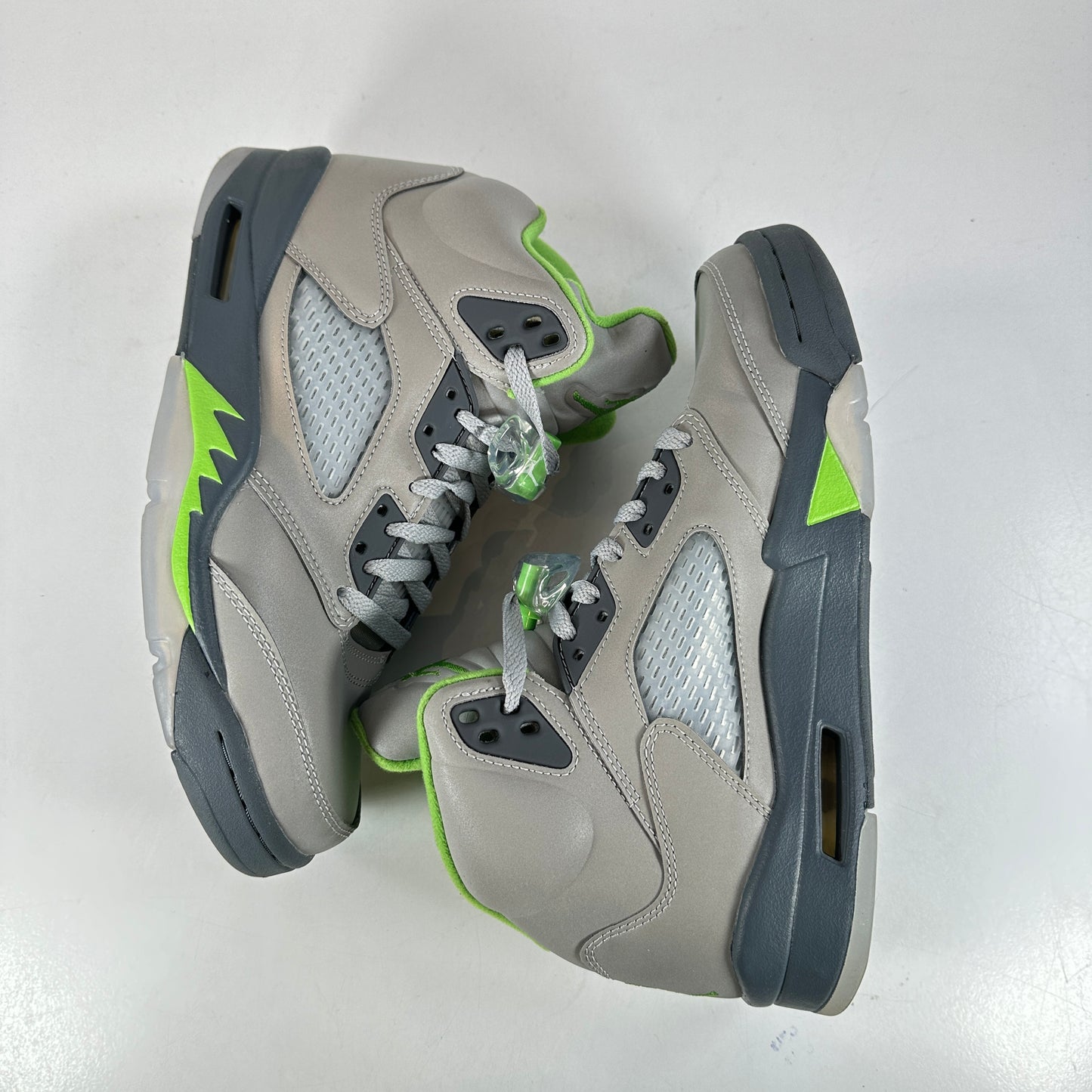 DM9014 003 Jordan 5 Retro Green Bean [USED] - 7.5 M (Used)