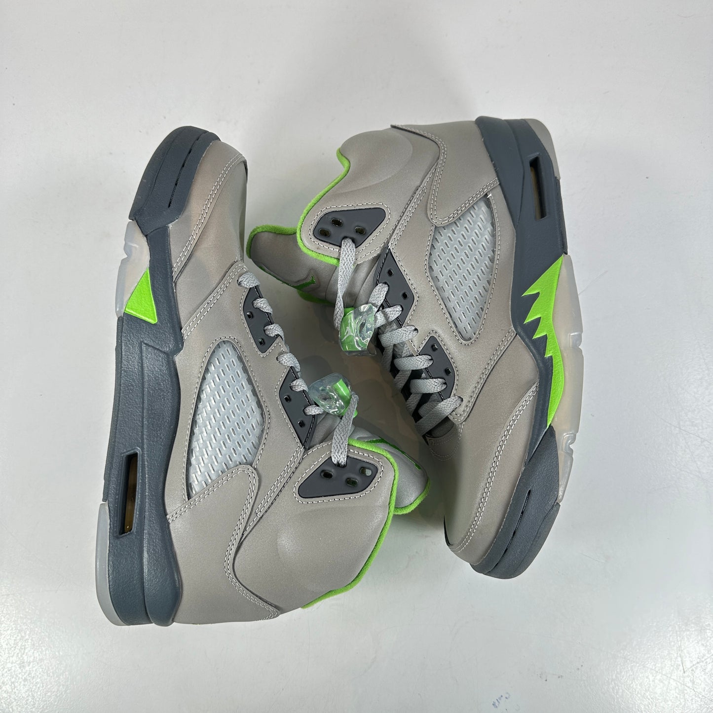 DM9014 003 Jordan 5 Retro Green Bean [USED] - 7.5 M (Used)
