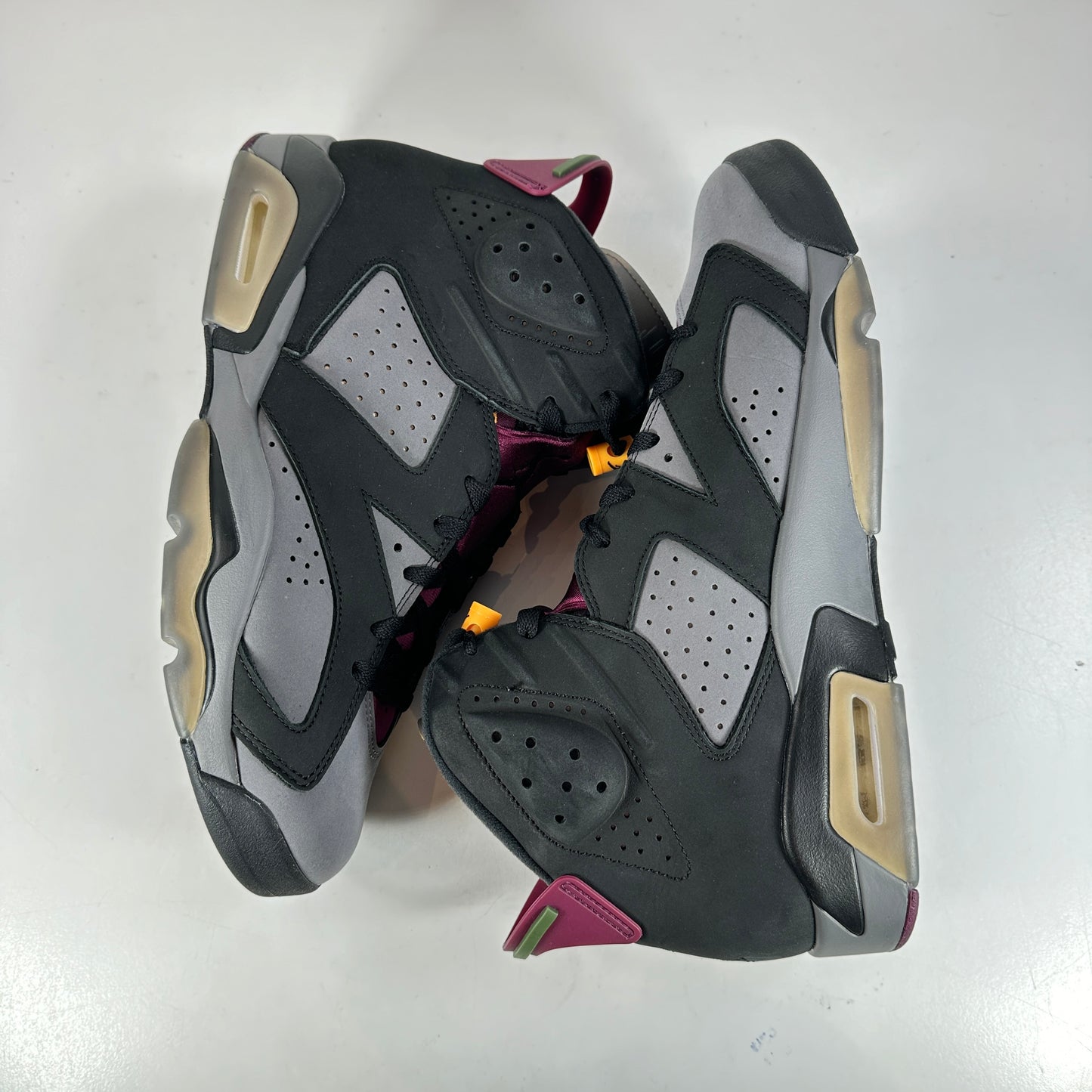CT8529 063 Jordan 6 Retro Burdeos