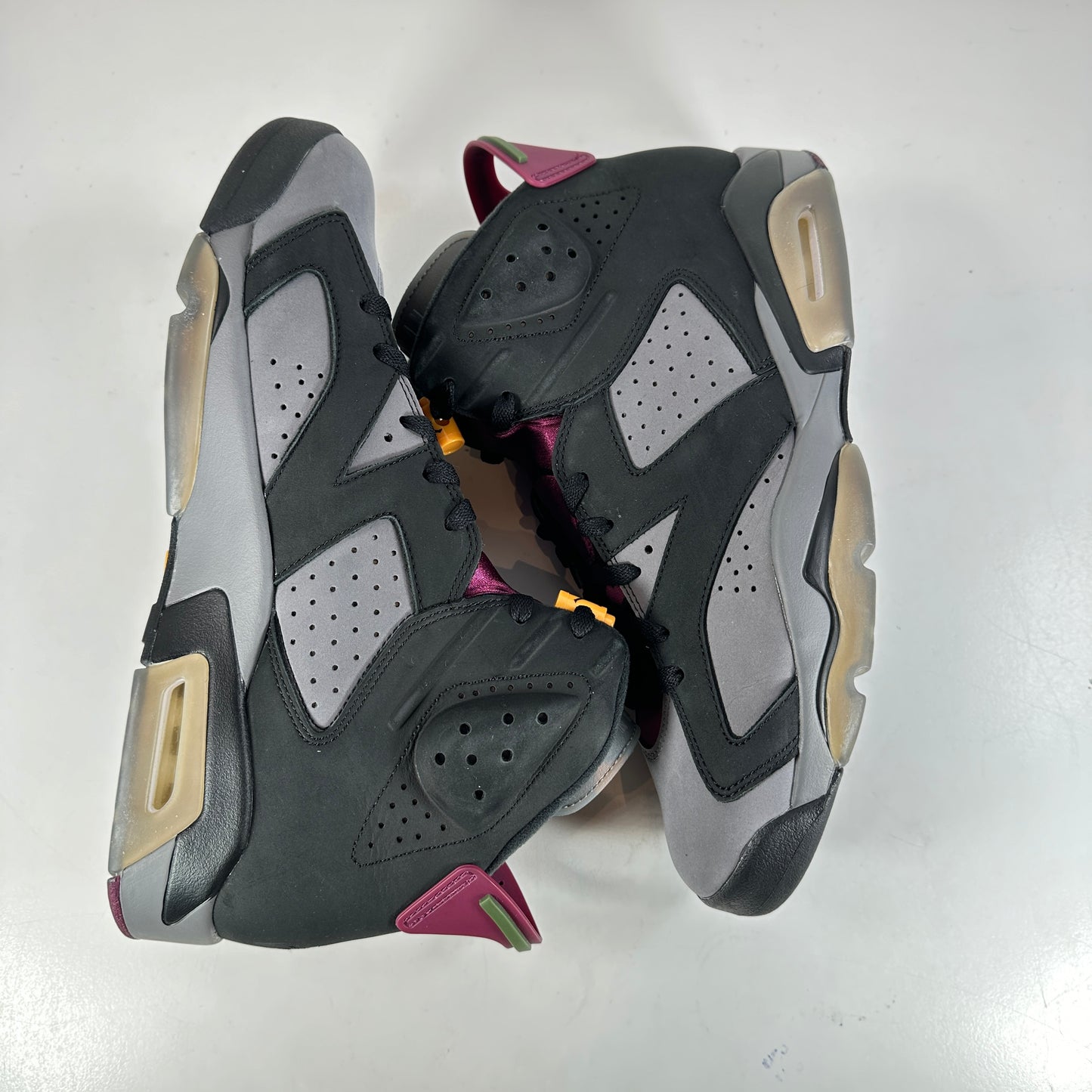 CT8529 063 Jordan 6 Retro Burdeos
