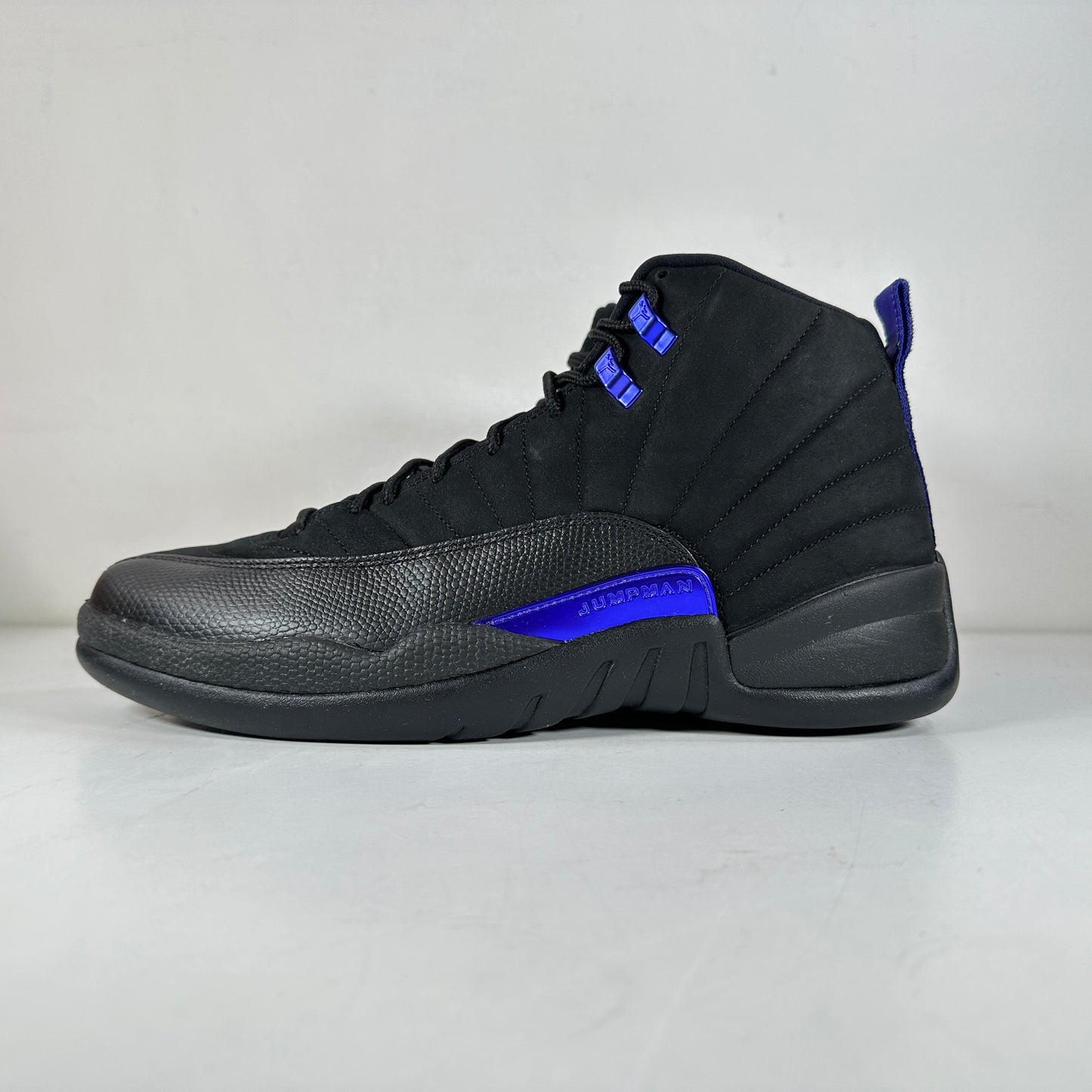 CT8013 005 Jordan 12 Retro Black Dark Concord [USED] - 11 M (VNDS)