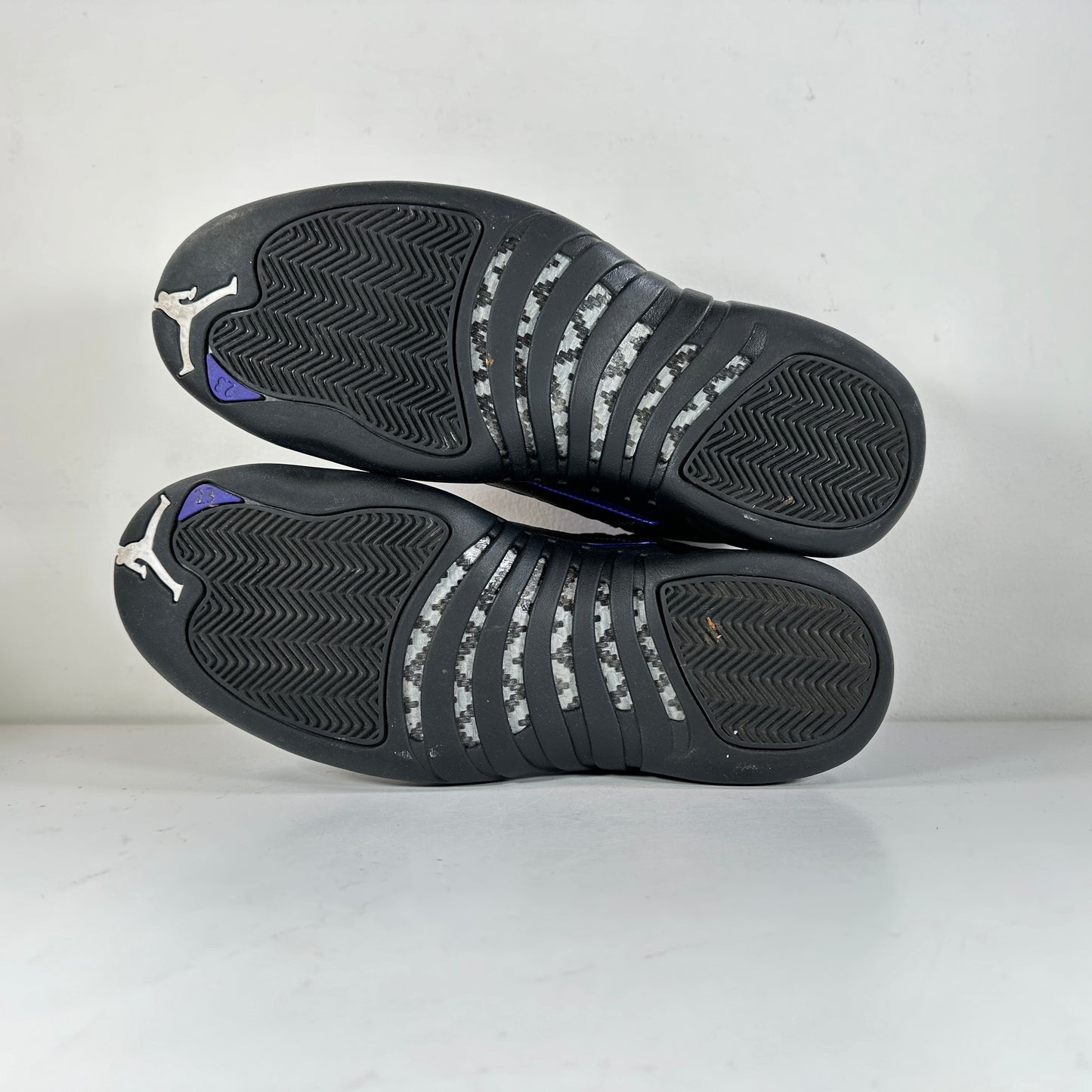 CT8013 005 Jordan 12 Retro Black Dark Concord [USED] - 11 M (VNDS)