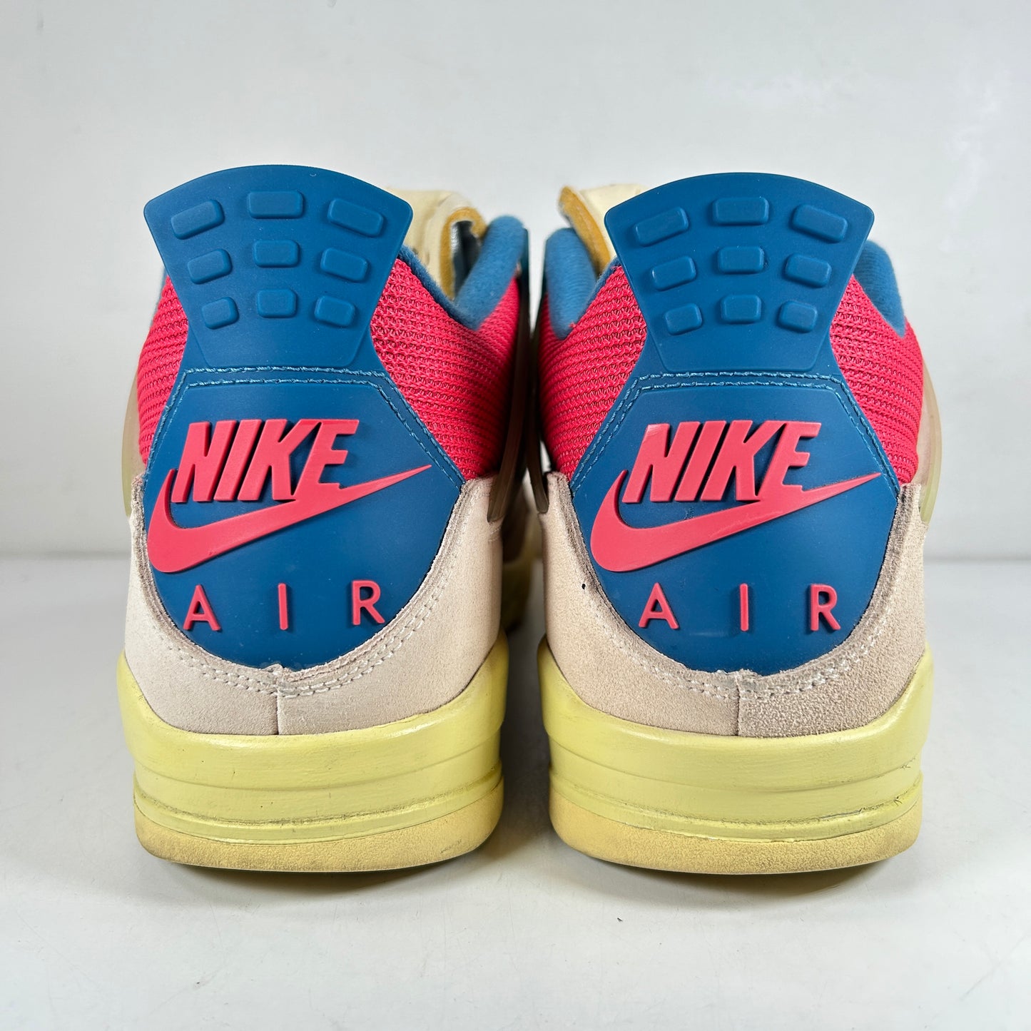 DC9533 800 Jordan 4 Union Guava Ice [USED] - 11 M (Used)